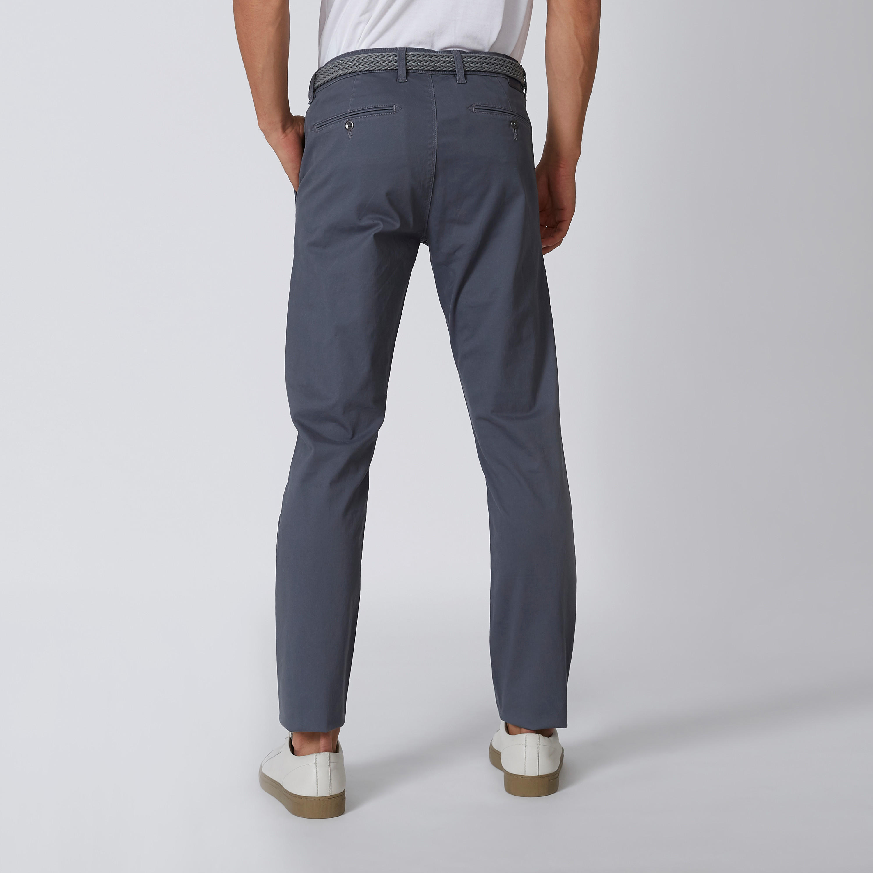 بنطال سادة طويل بجيوب وحلقات للحزام-men-clothing-bottoms-trousersandchinos-trousers-image-2
