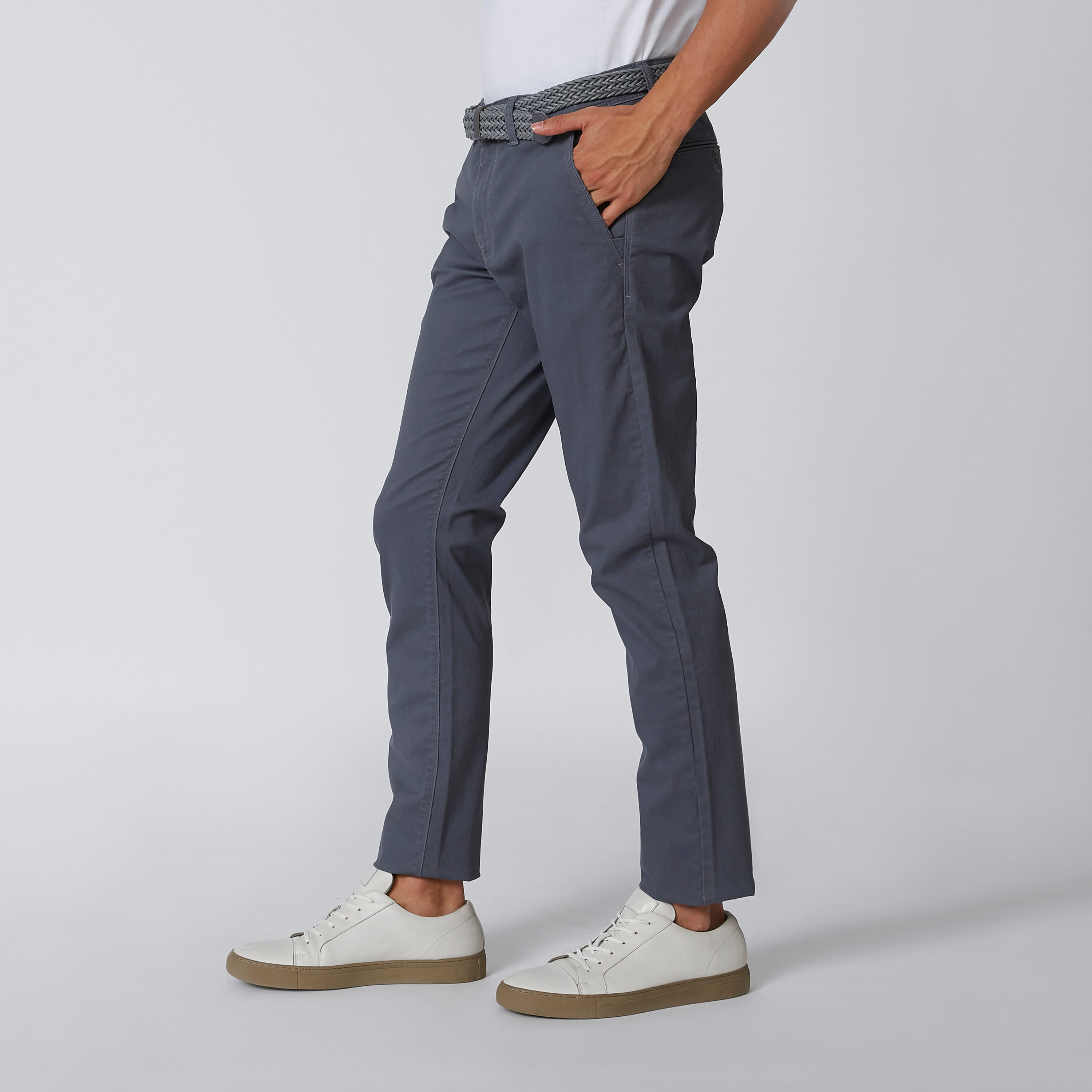 بنطال سادة طويل بجيوب وحلقات للحزام-men-clothing-bottoms-trousersandchinos-trousers-image-4