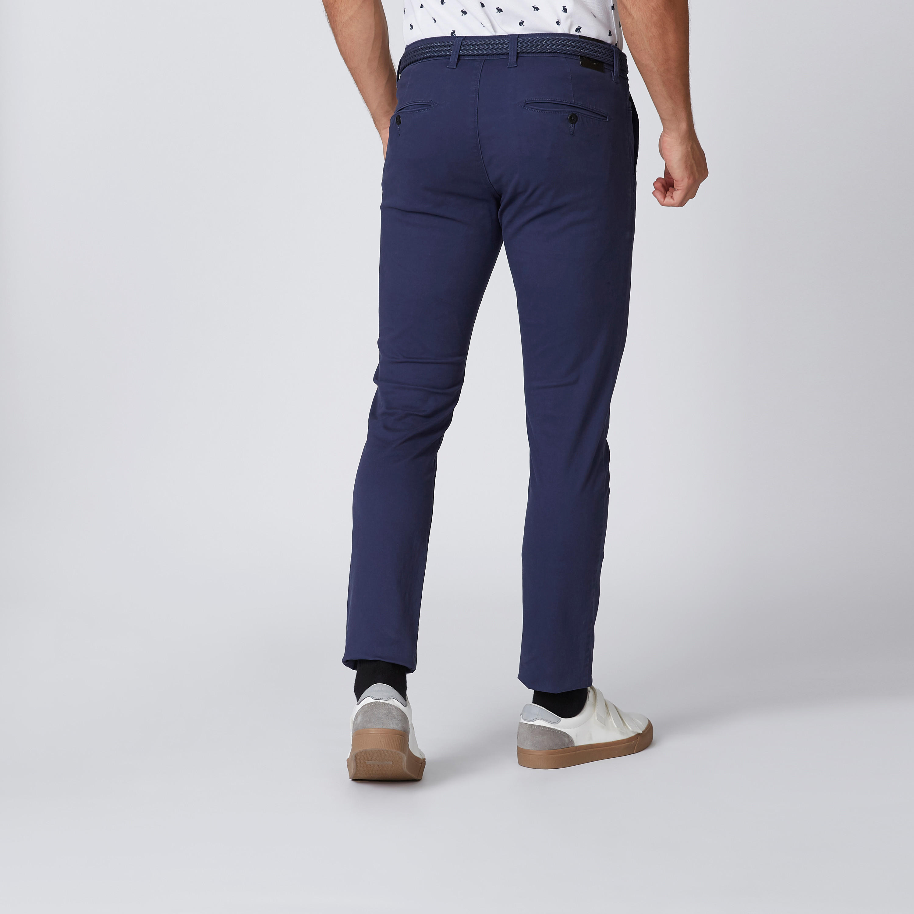 بنطلون سادة طويل بجيوب وحلقات للحزام-men-clothing-bottoms-trousersandchinos-trousers-image-2