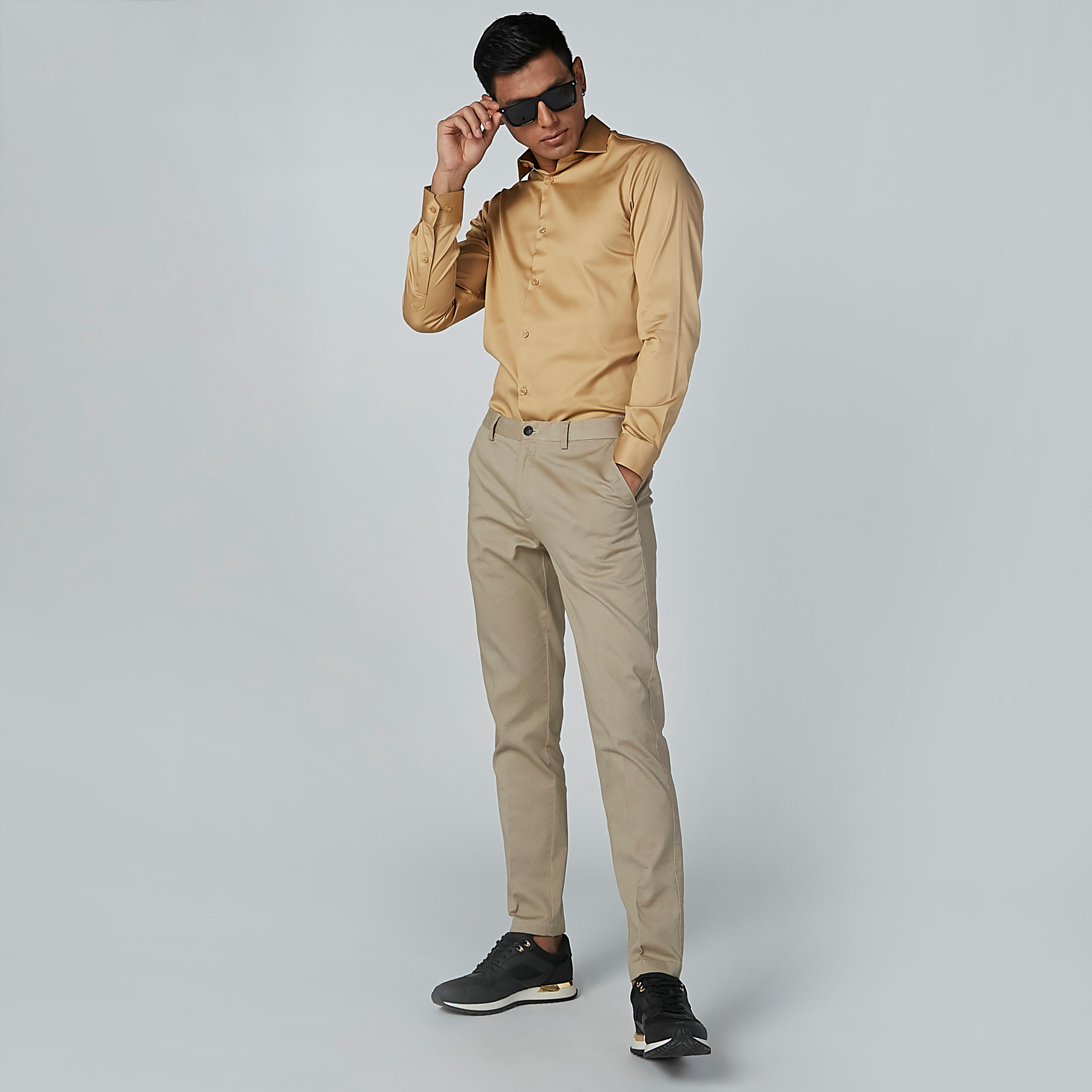 بنطال سادة بقصّة سليم وخصر متوسط الارتفاع وجيوب-men-clothing-bottoms-trousersandchinos-trousers-image-2