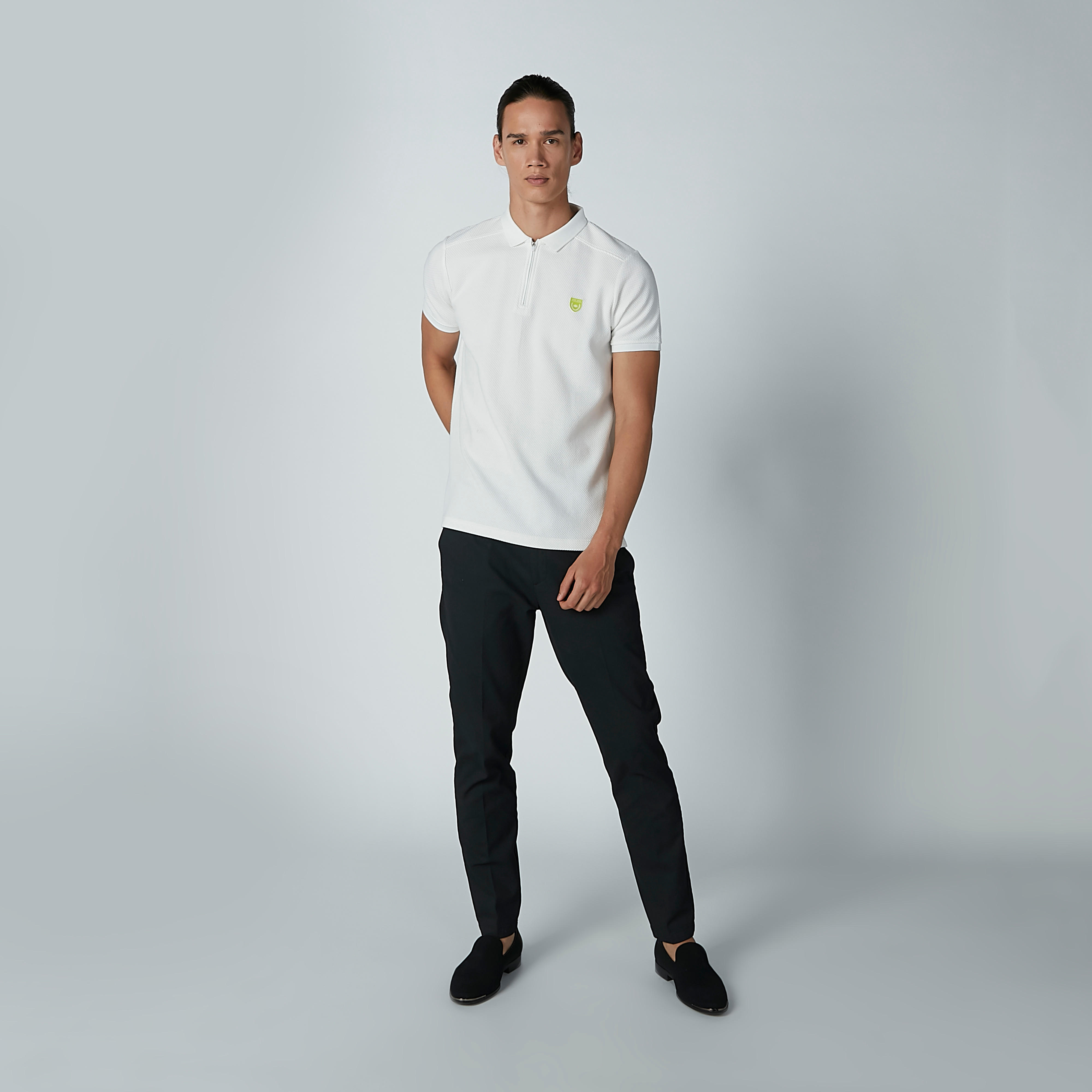 بنطال سادة بقصّة سليم وخصر متوسط الارتفاع وجيوب-men-clothing-bottoms-trousersandchinos-trousers-image-8