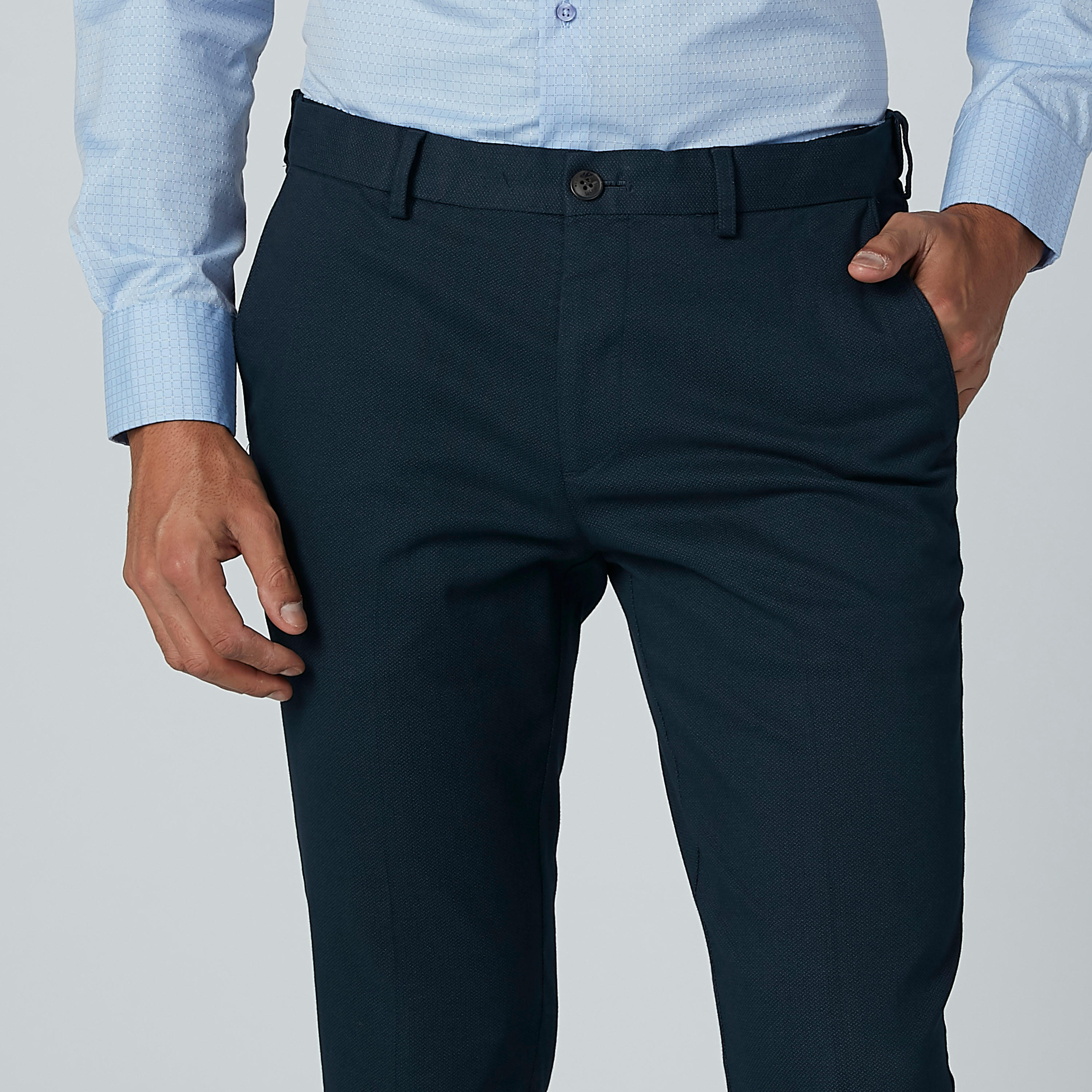 بنطال سادة بقصّة سليم وخصر متوسط الارتفاع وجيوب-men-clothing-bottoms-trousersandchinos-trousers-image-20