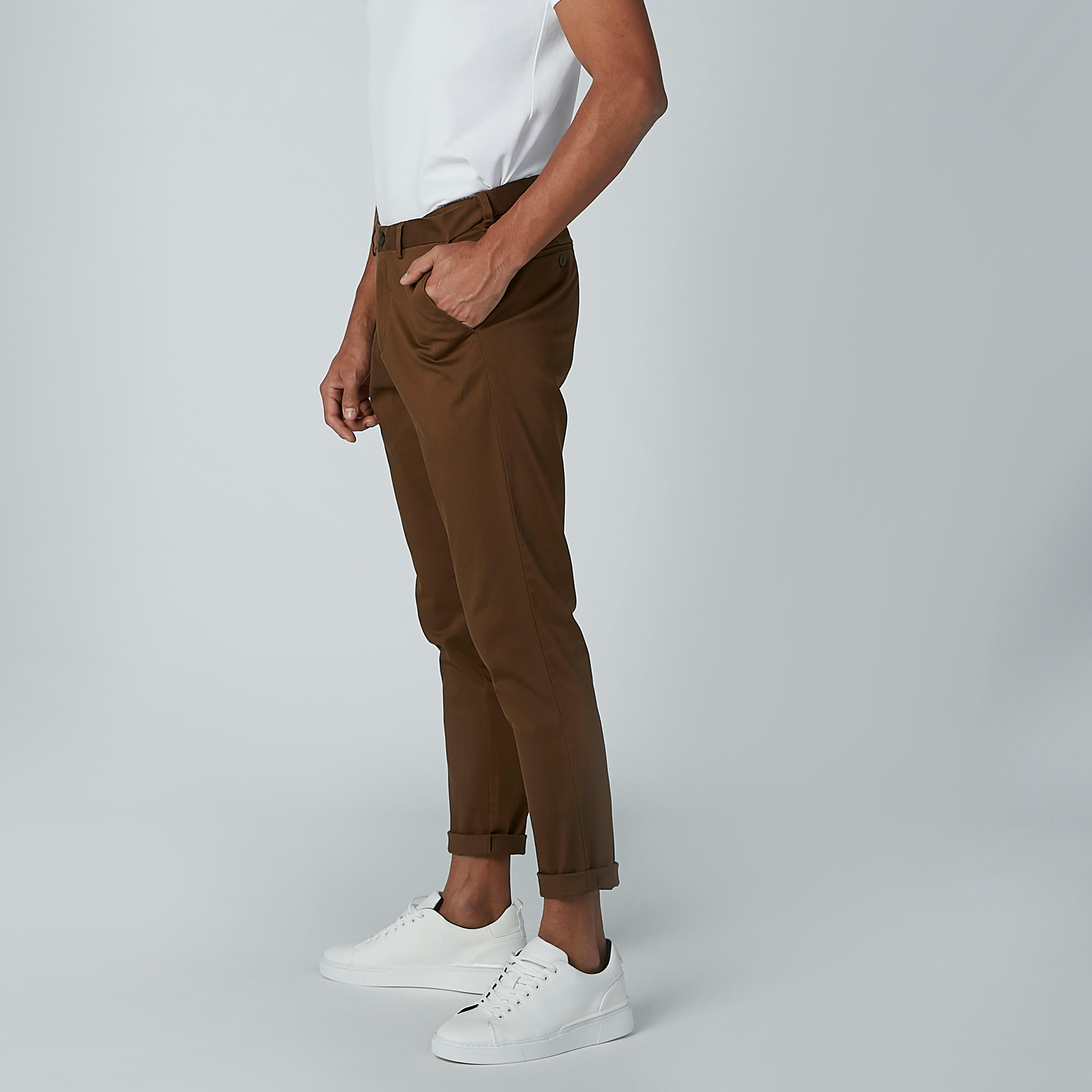 بنطال شينو سادة بخصر متوسط الارتفاع وجيوب-men-clothing-bottoms-trousersandchinos-trousers-image-7