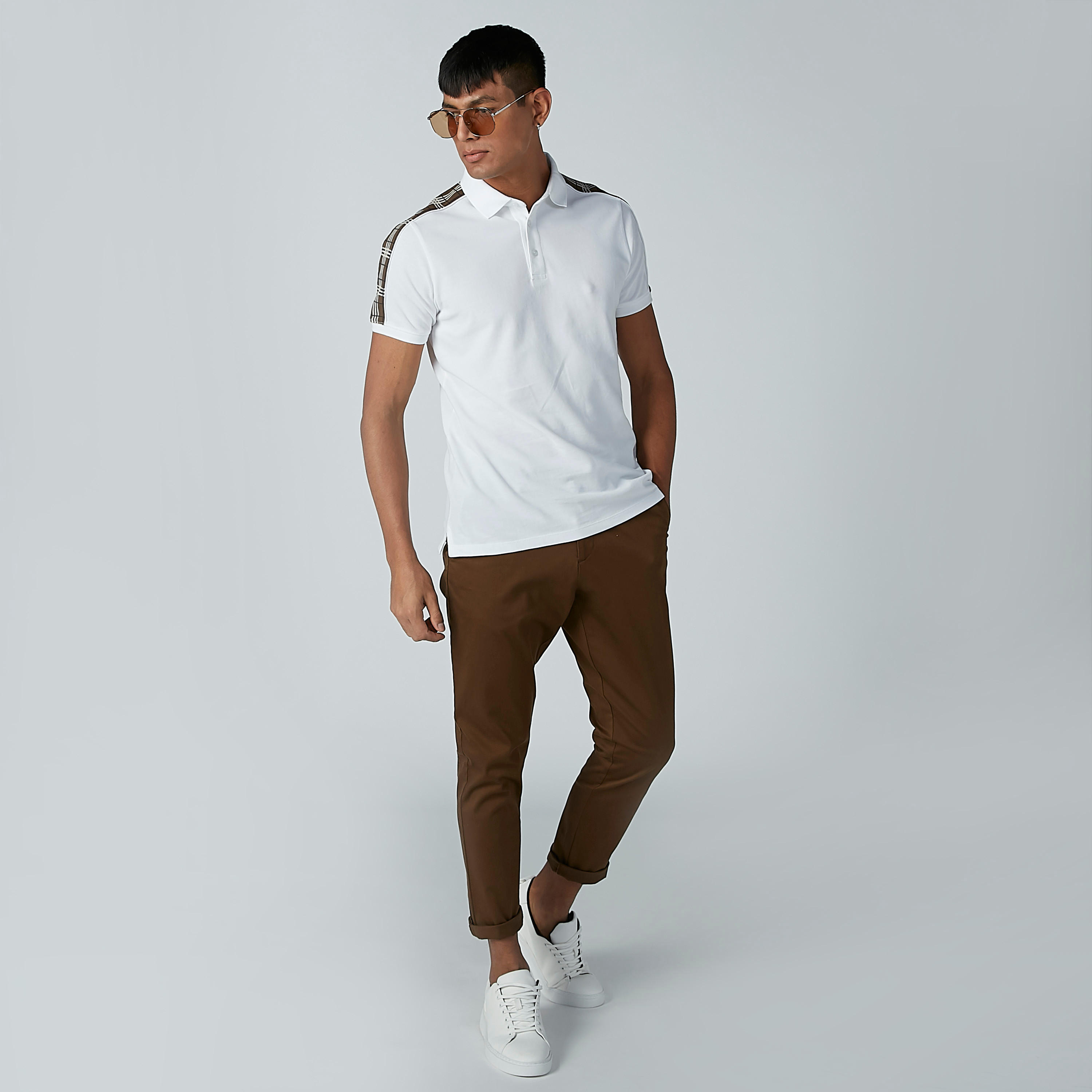 بنطال شينو سادة بخصر متوسط الارتفاع وجيوب-men-clothing-bottoms-trousersandchinos-trousers-image-8