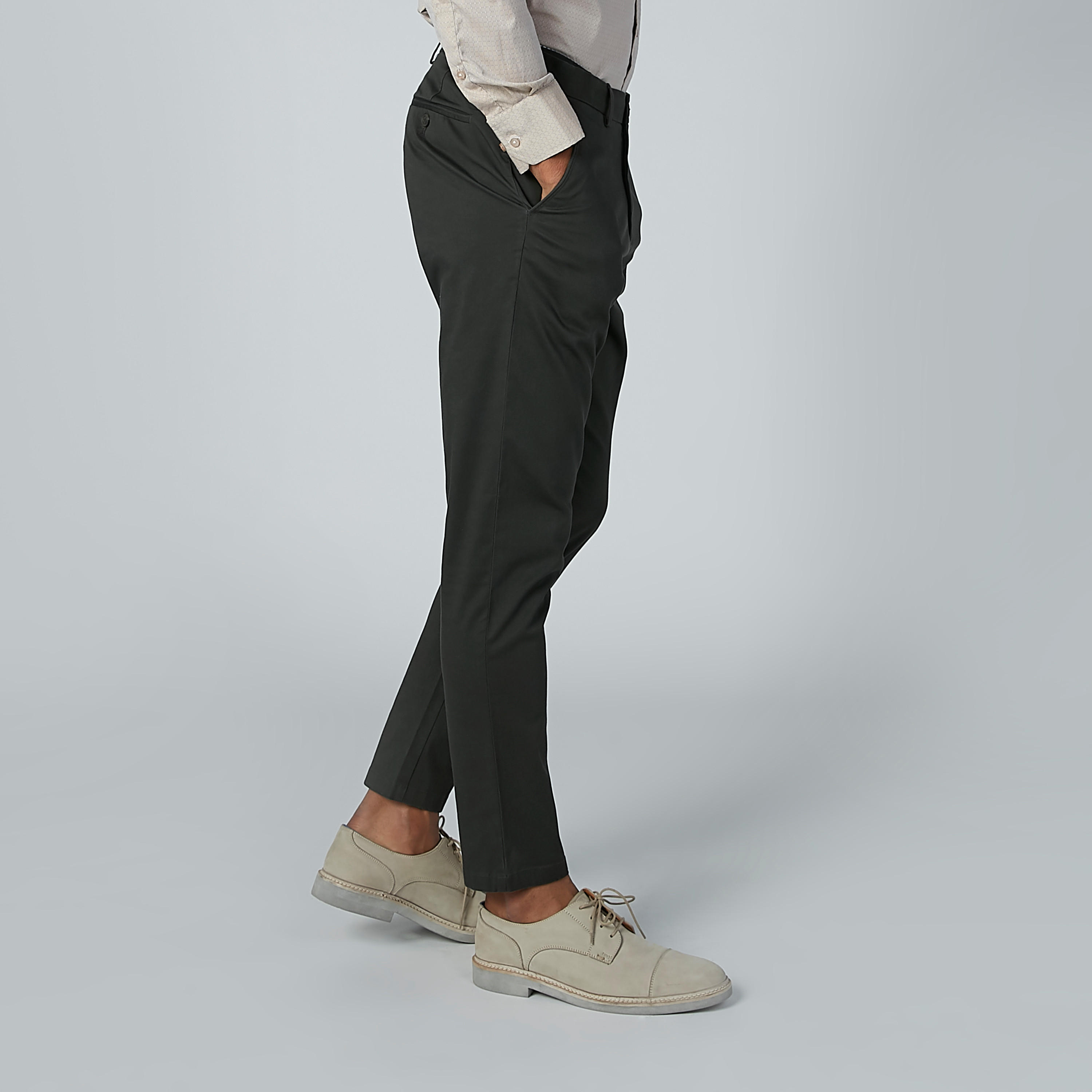 بنطال شينو سادة بخصر متوسط الارتفاع وجيوب-men-clothing-bottoms-trousersandchinos-trousers-image-21
