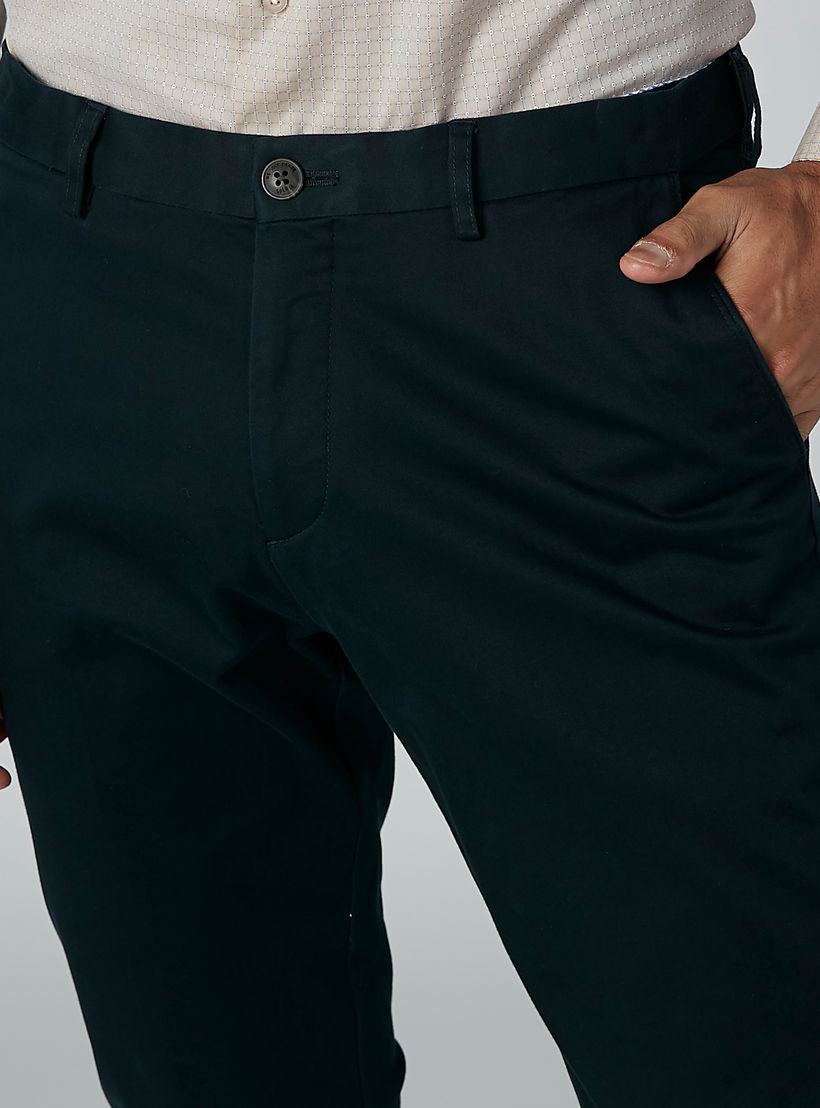بنطال شينو سادة بخصر متوسط الارتفاع وجيوب-men-clothing-bottoms-trousersandchinos-trousers-image-4