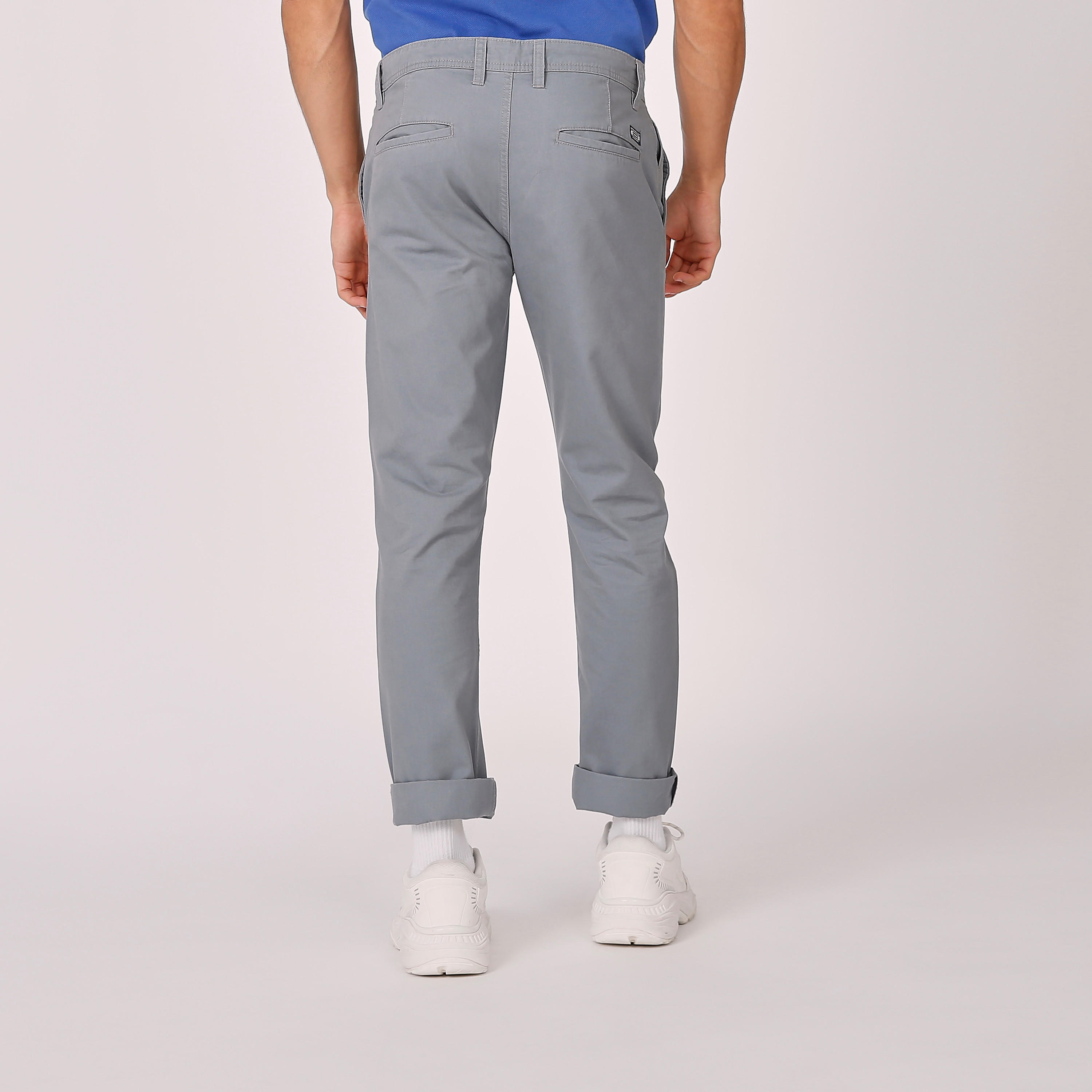 بنطلون شينو مستدام سادة بقصّة سليم وخصر متوسط الارتفاع وجيوب-men-clothing-bottoms-trousersandchinos-trousers-image-3