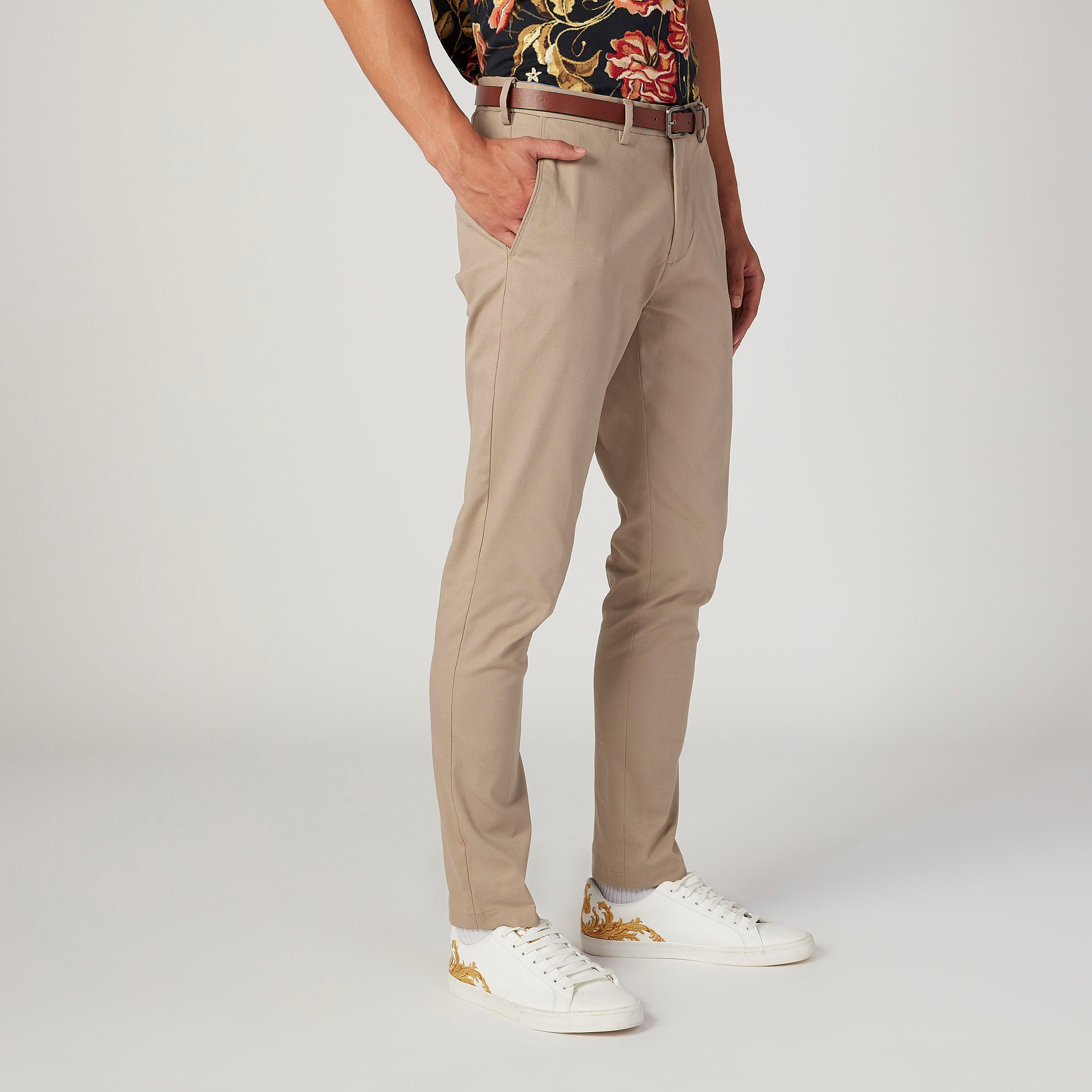 بنطلون شينو سادة بجيوب وحلقات للحزام-men-clothing-bottoms-trousersandchinos-trousers-image-5