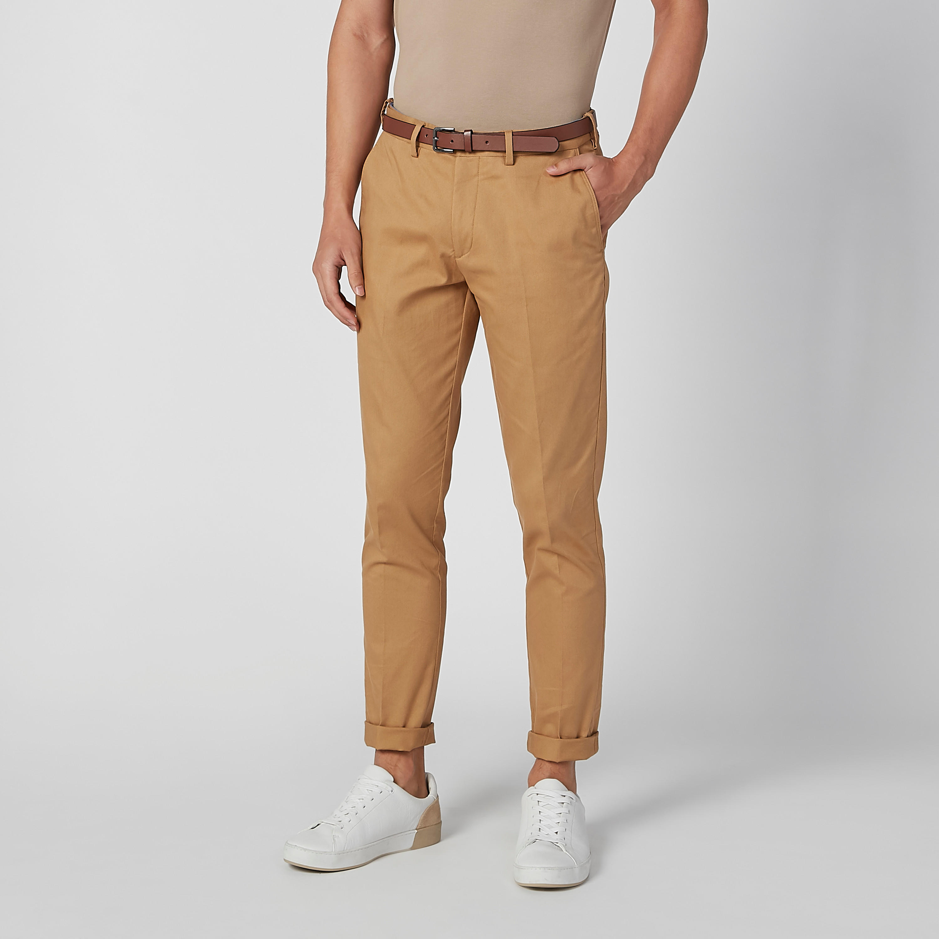 بنطلون شينو سادة بجيوب وحلقات للحزام-men-clothing-bottoms-trousersandchinos-trousers-image-1