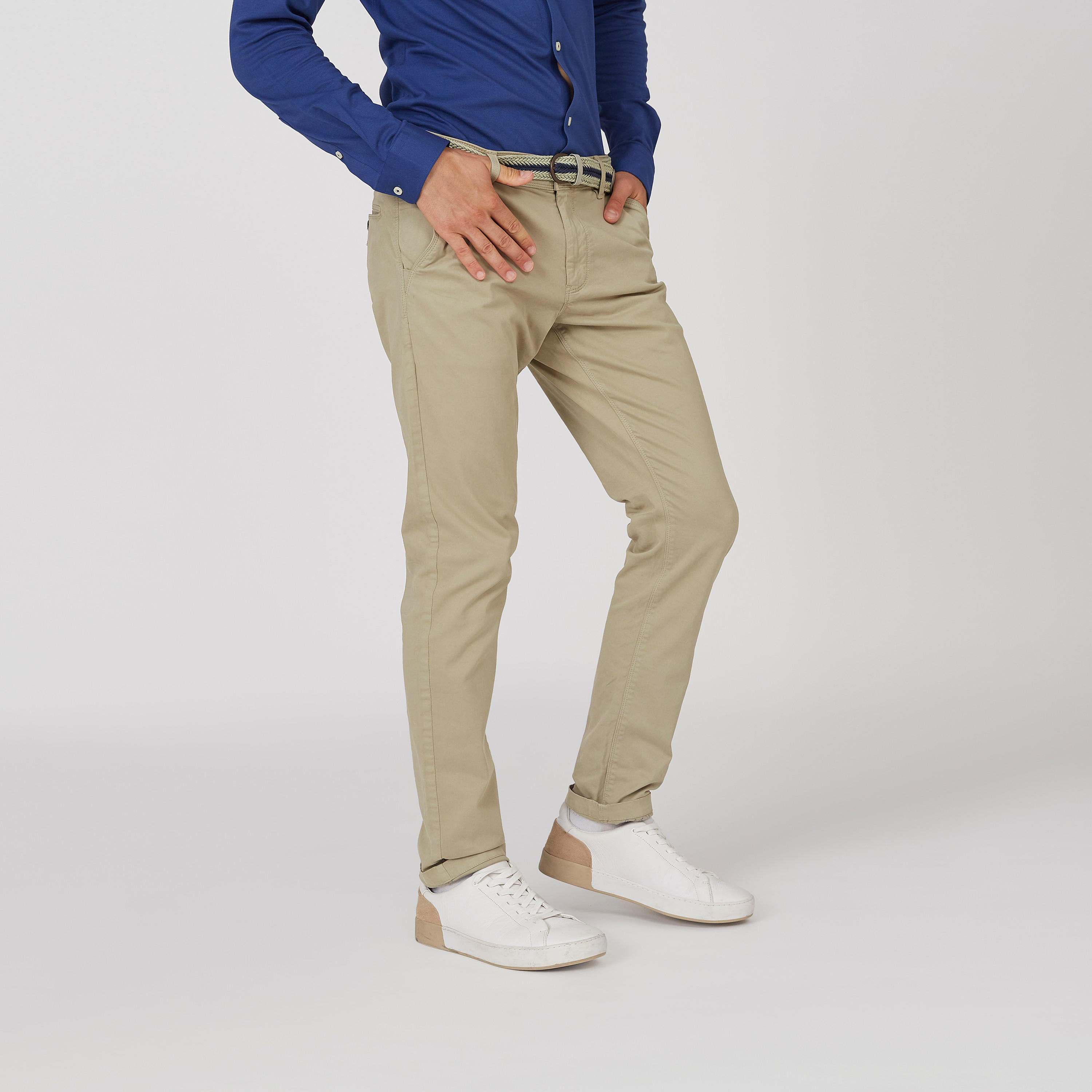 بنطلون شينو سادة بجيوب وحلقات للحزام-men-clothing-bottoms-trousersandchinos-trousers-image-2