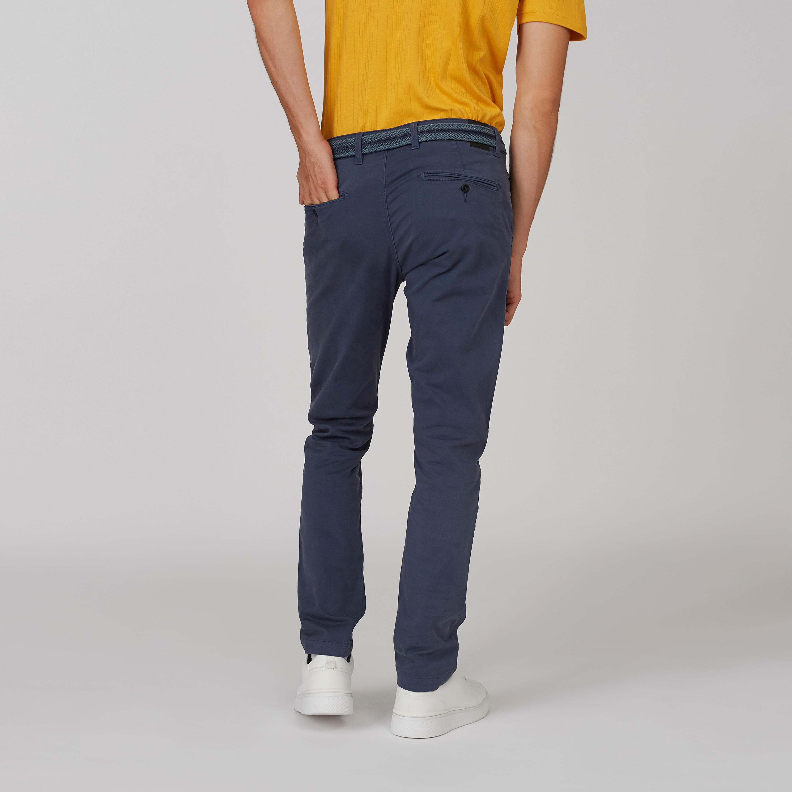 بنطلون شينو سادة طويل بجيوب وحلقات للحزام-men-clothing-bottoms-trousersandchinos-trousers-image-2