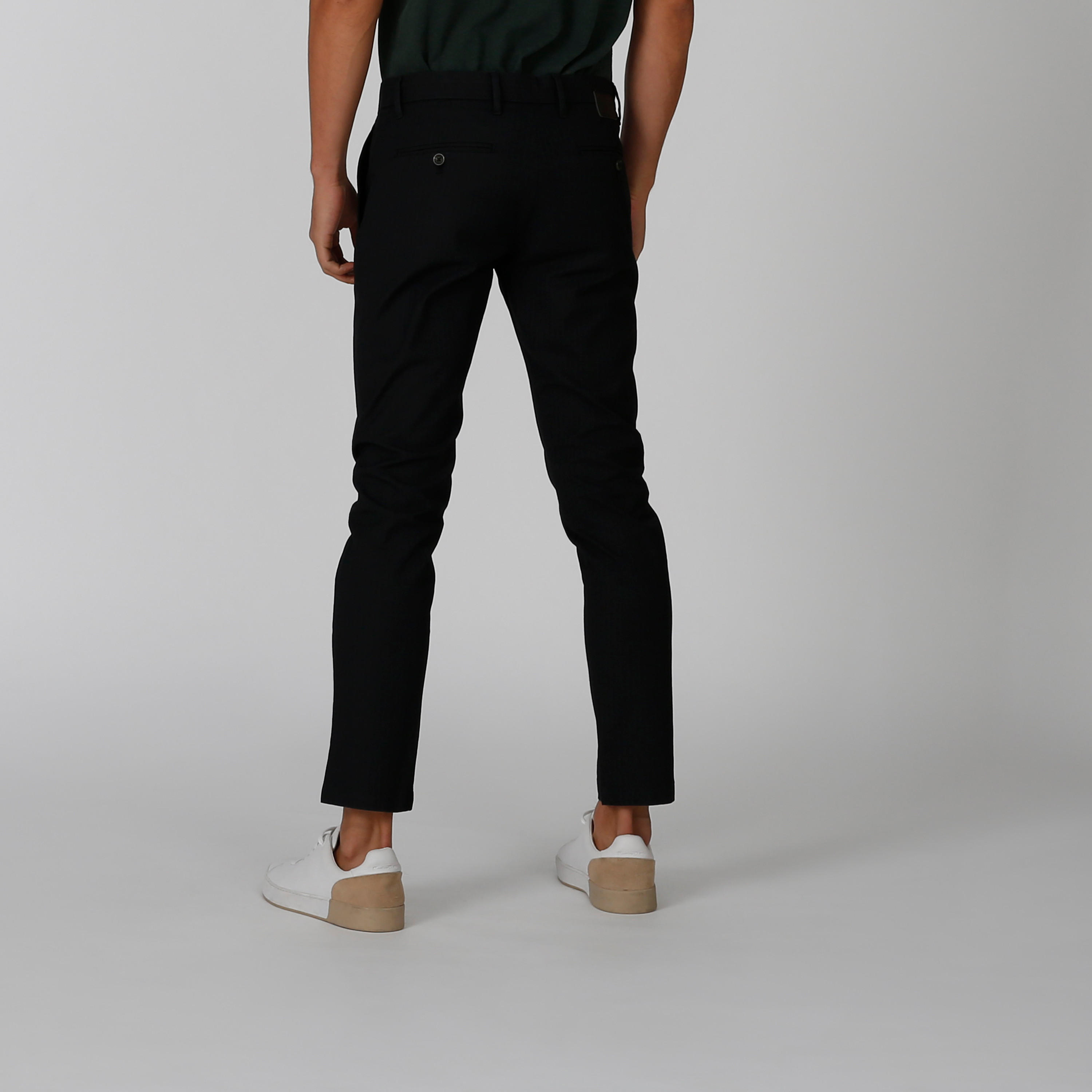بنطلون سليم بارز الملمس بخصر متوسط الارتفاع وجيوب-men-clothing-bottoms-trousersandchinos-trousers-image-4