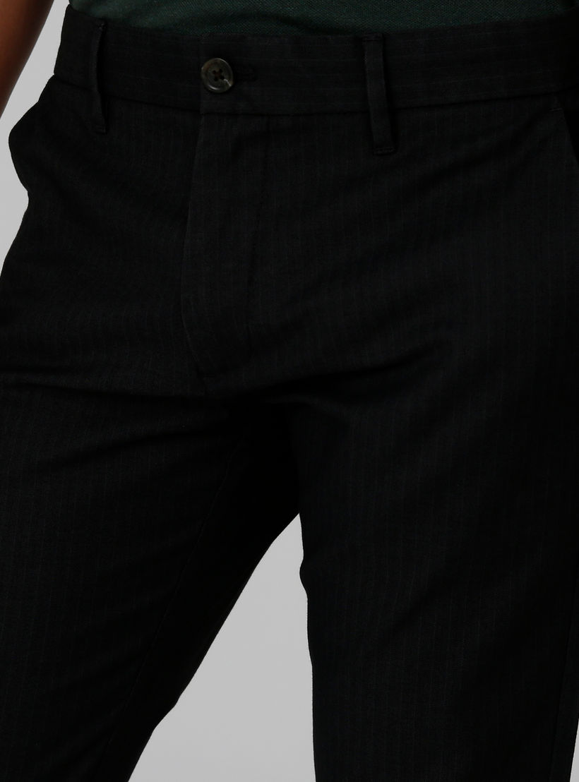 بنطلون سليم بارز الملمس بخصر متوسط الارتفاع وجيوب-men-clothing-bottoms-trousersandchinos-trousers-image-5
