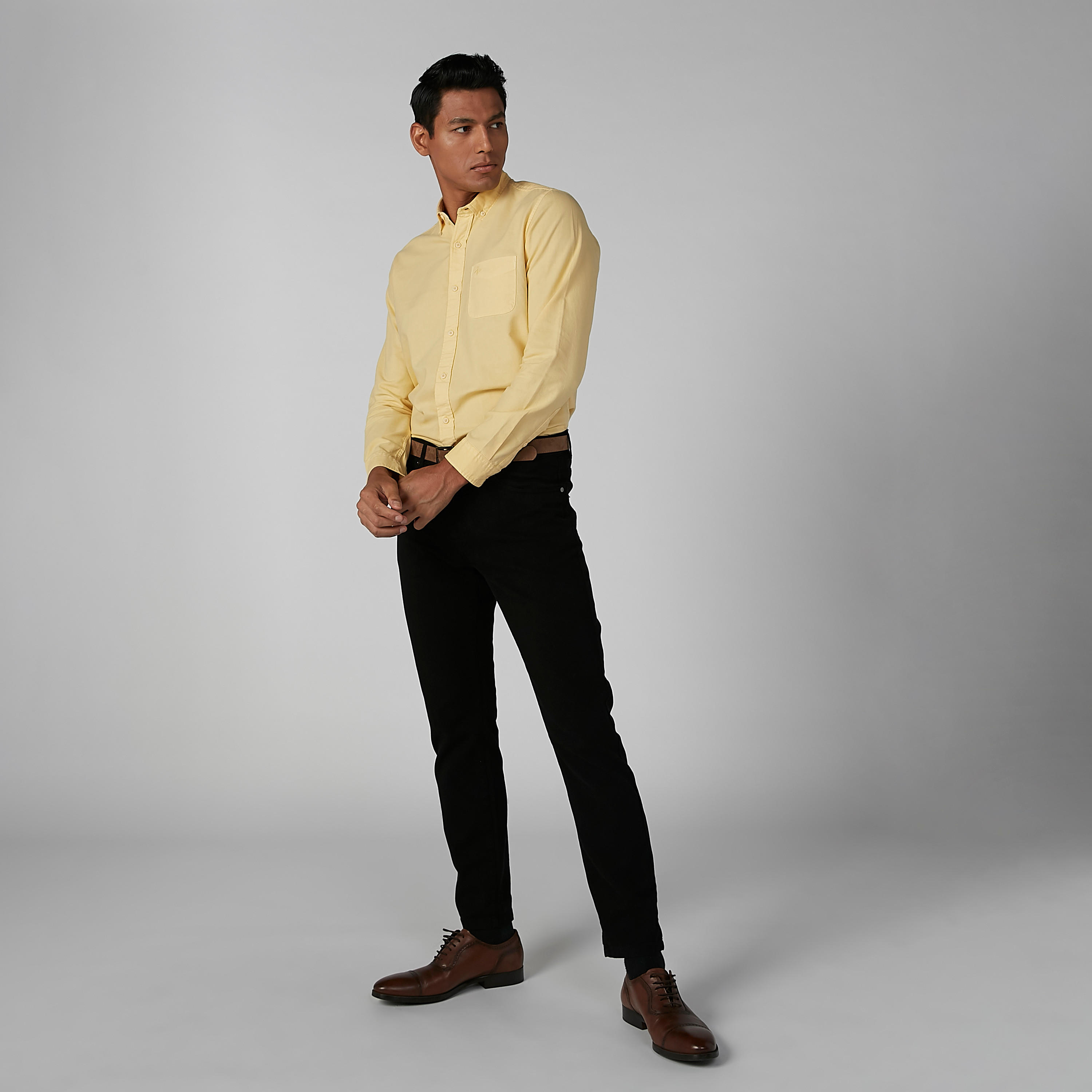 بنطلون مستدام شينو سادة سليم بجيوب-men-clothing-bottoms-trousersandchinos-trousers-image-2