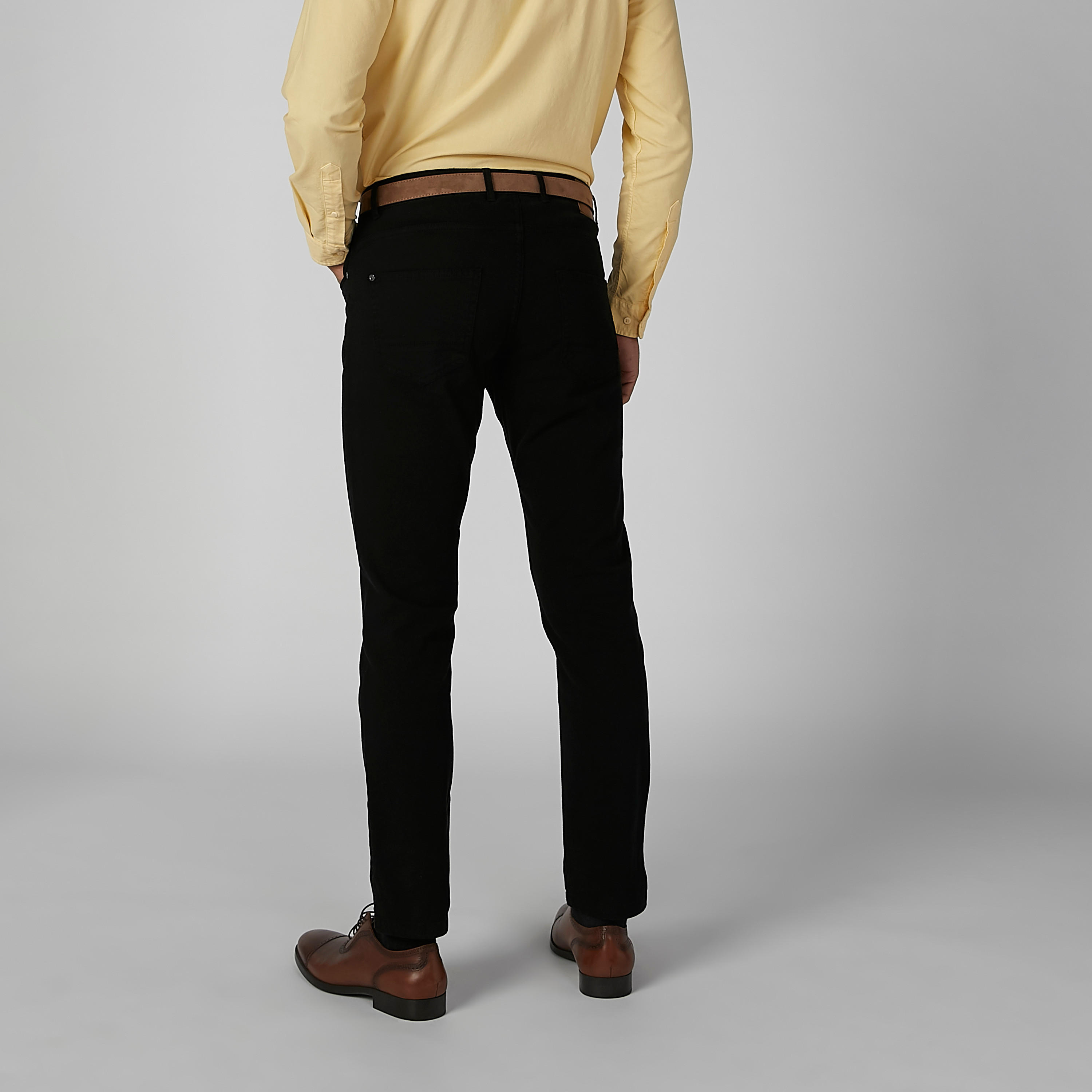 بنطلون مستدام شينو سادة سليم بجيوب-men-clothing-bottoms-trousersandchinos-trousers-image-5