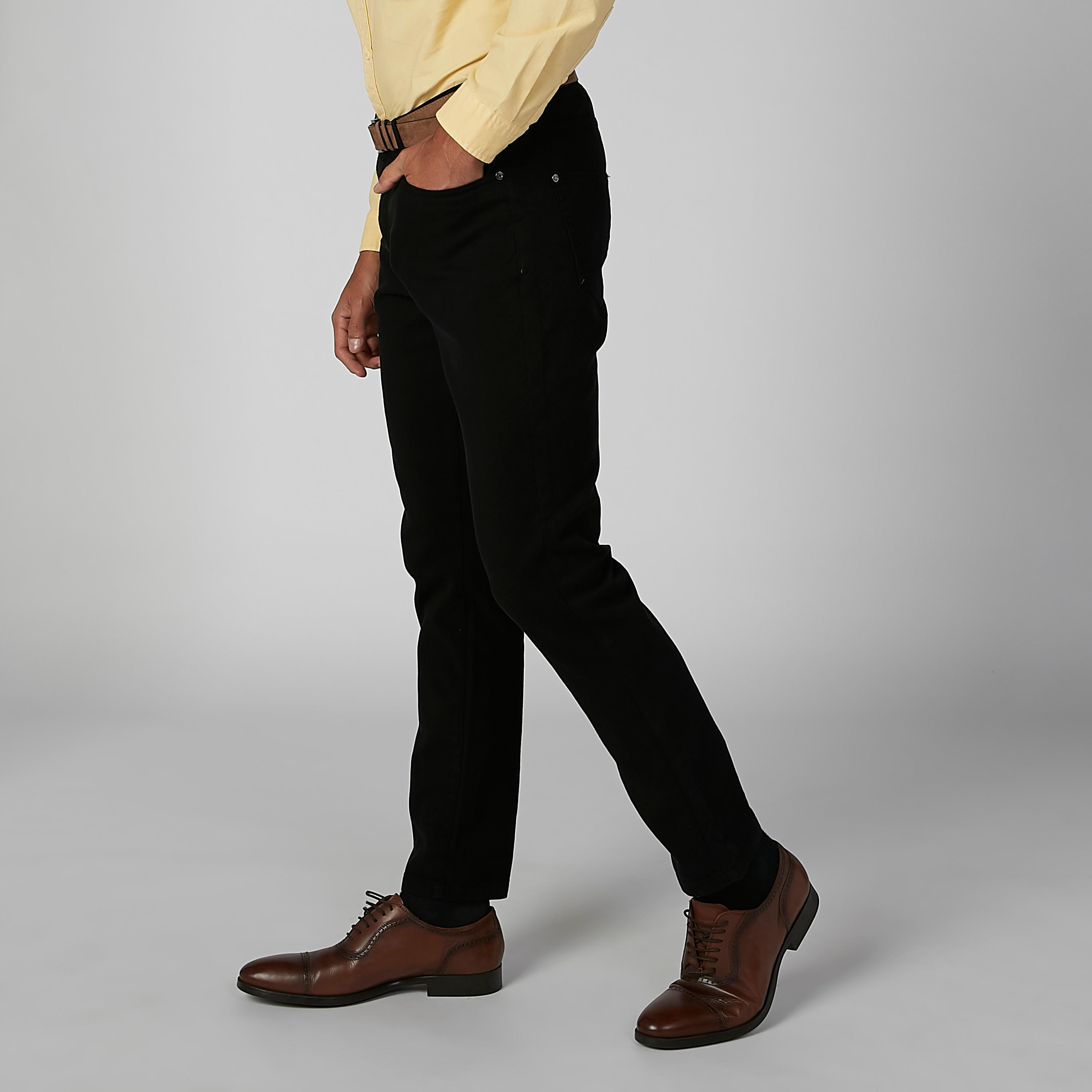 بنطلون مستدام شينو سادة سليم بجيوب-men-clothing-bottoms-trousersandchinos-trousers-image-6