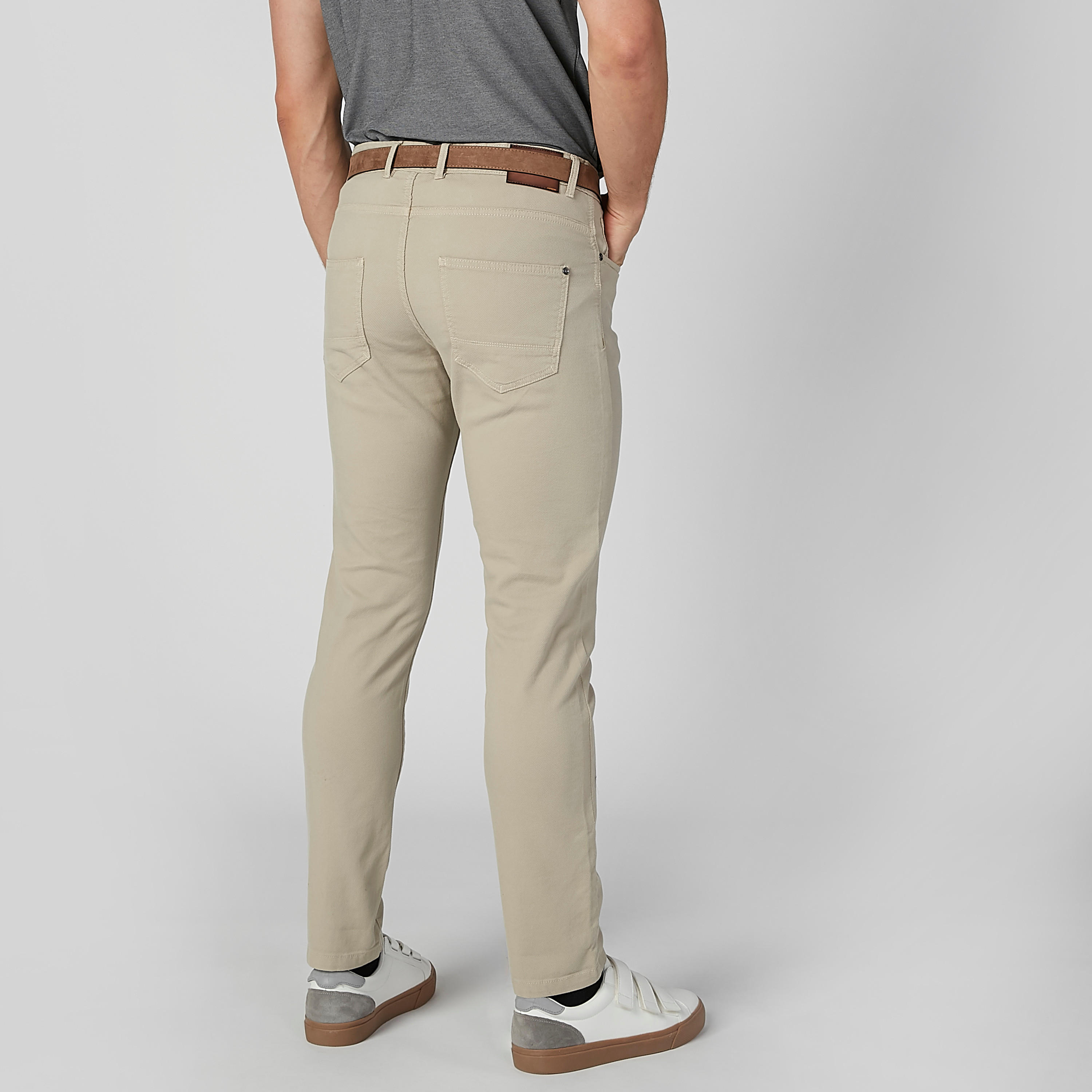 بنطلون مستدام شينو سادة سليم بجيوب-men-clothing-bottoms-trousersandchinos-trousers-image-11