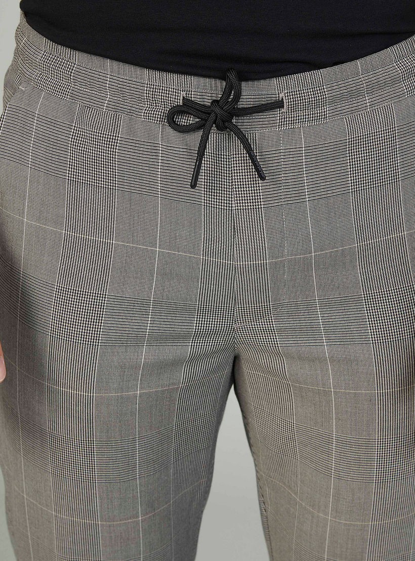 Slim Fit Chequered Mid-Rise Trousers with Pocket Detail and Drawstring-men-clothing-bottoms-trousersandchinos-trousers-image-3