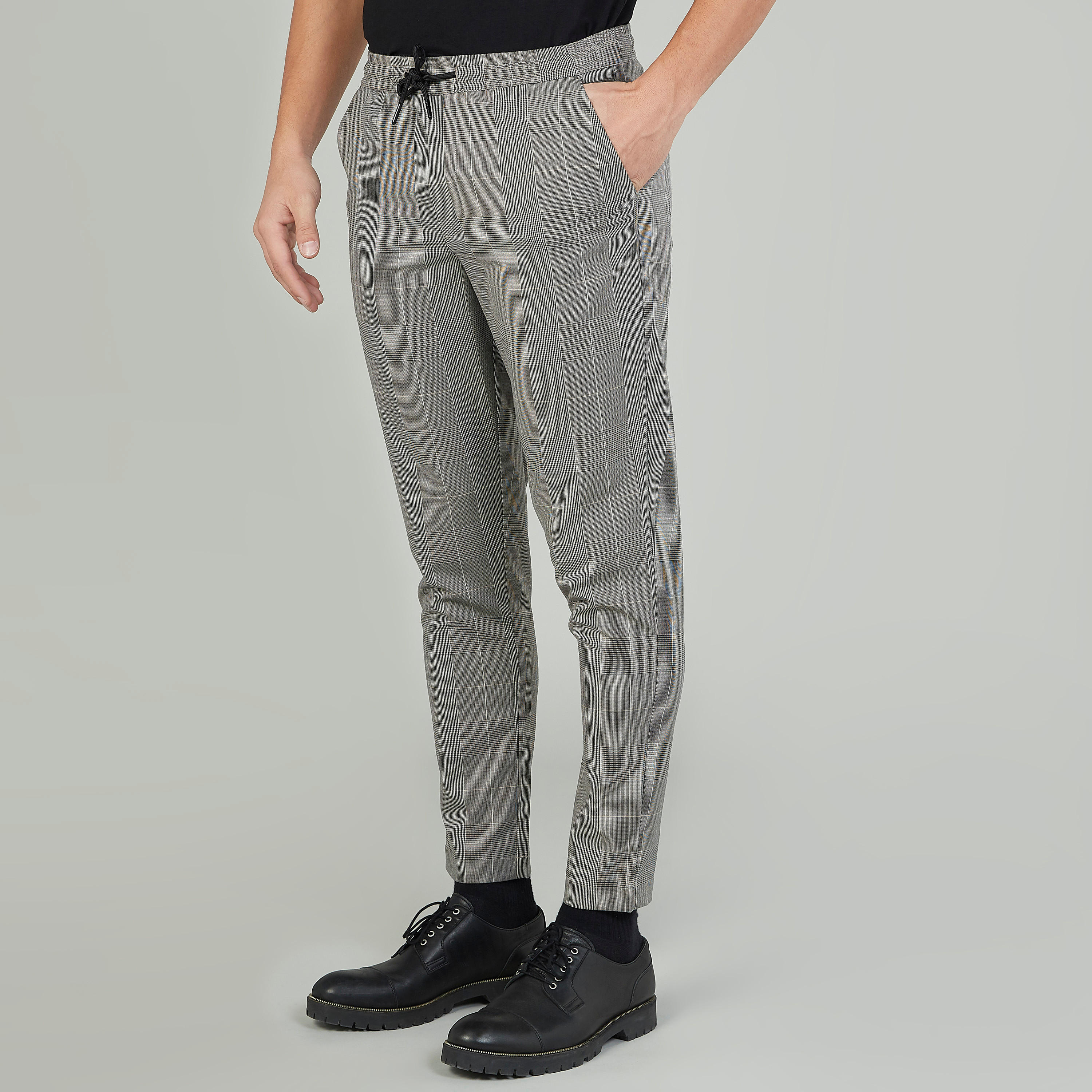 Slim Fit Chequered Mid-Rise Trousers with Pocket Detail and Drawstring-men-clothing-bottoms-trousersandchinos-trousers-image-5