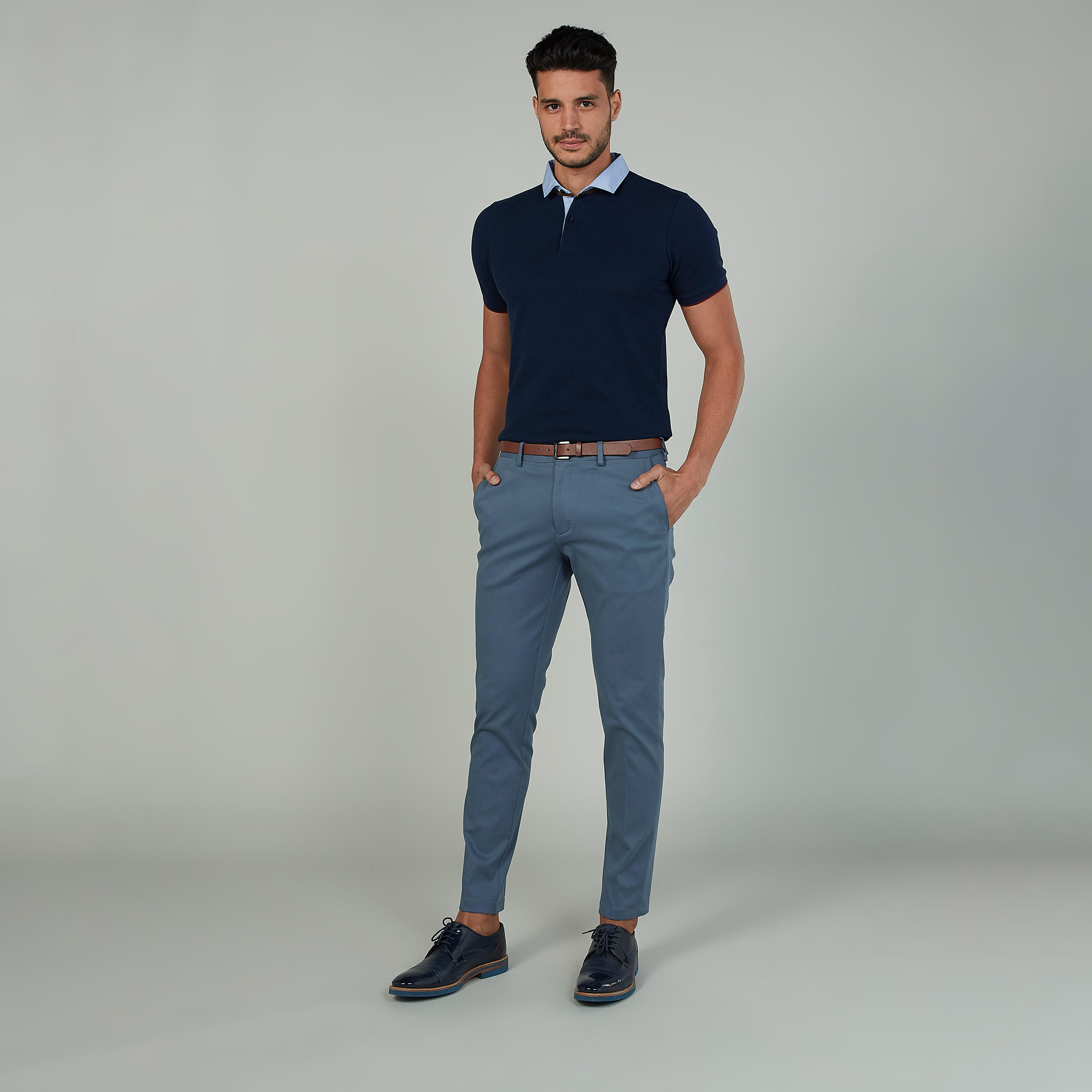 بنطلون سادة طويل بجيوب وحلقات للحزام-men-clothing-bottoms-trousersandchinos-trousers-image-2