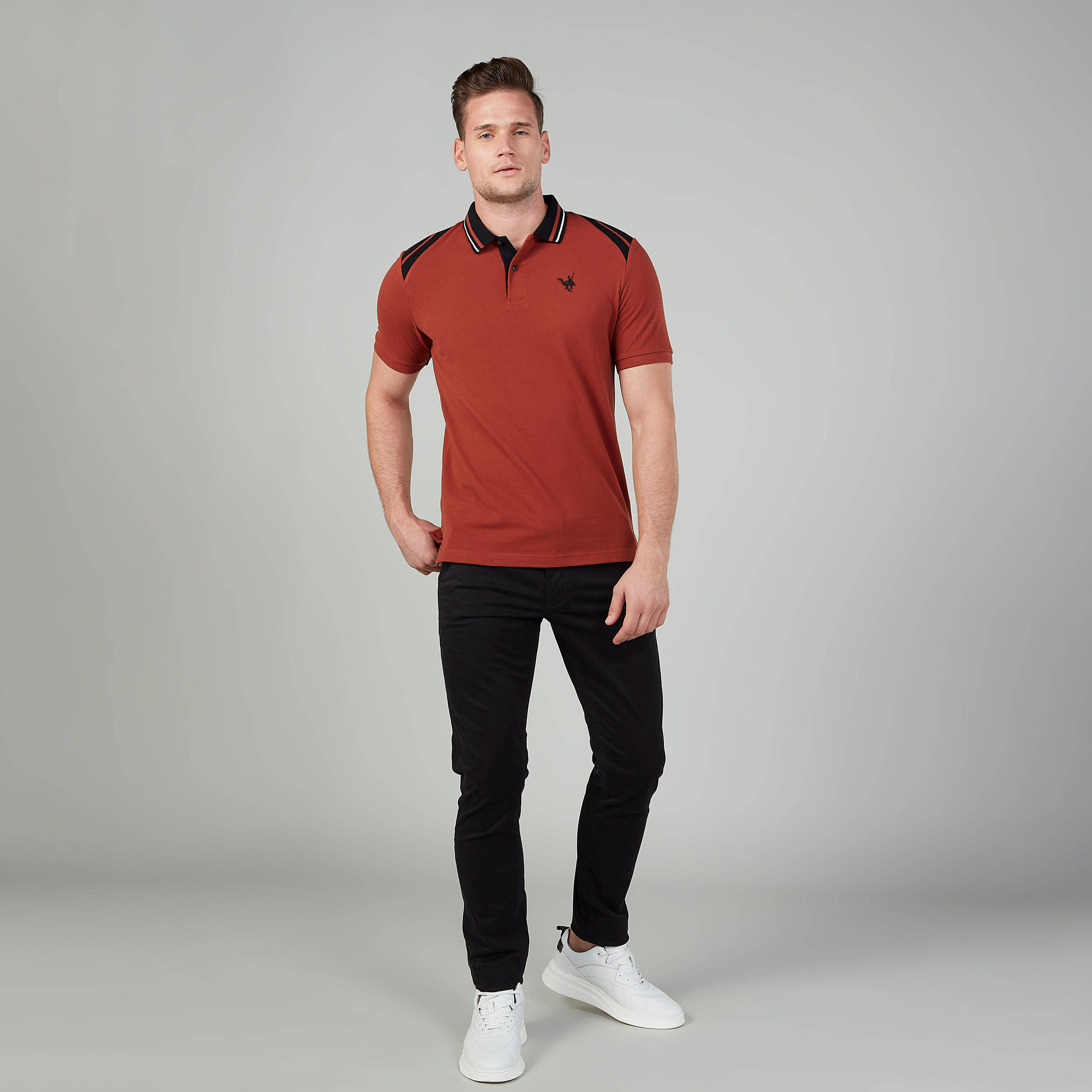 بنطلون سادة بجيوب وحلقات للحزام-men-clothing-bottoms-trousersandchinos-trousers-image-2