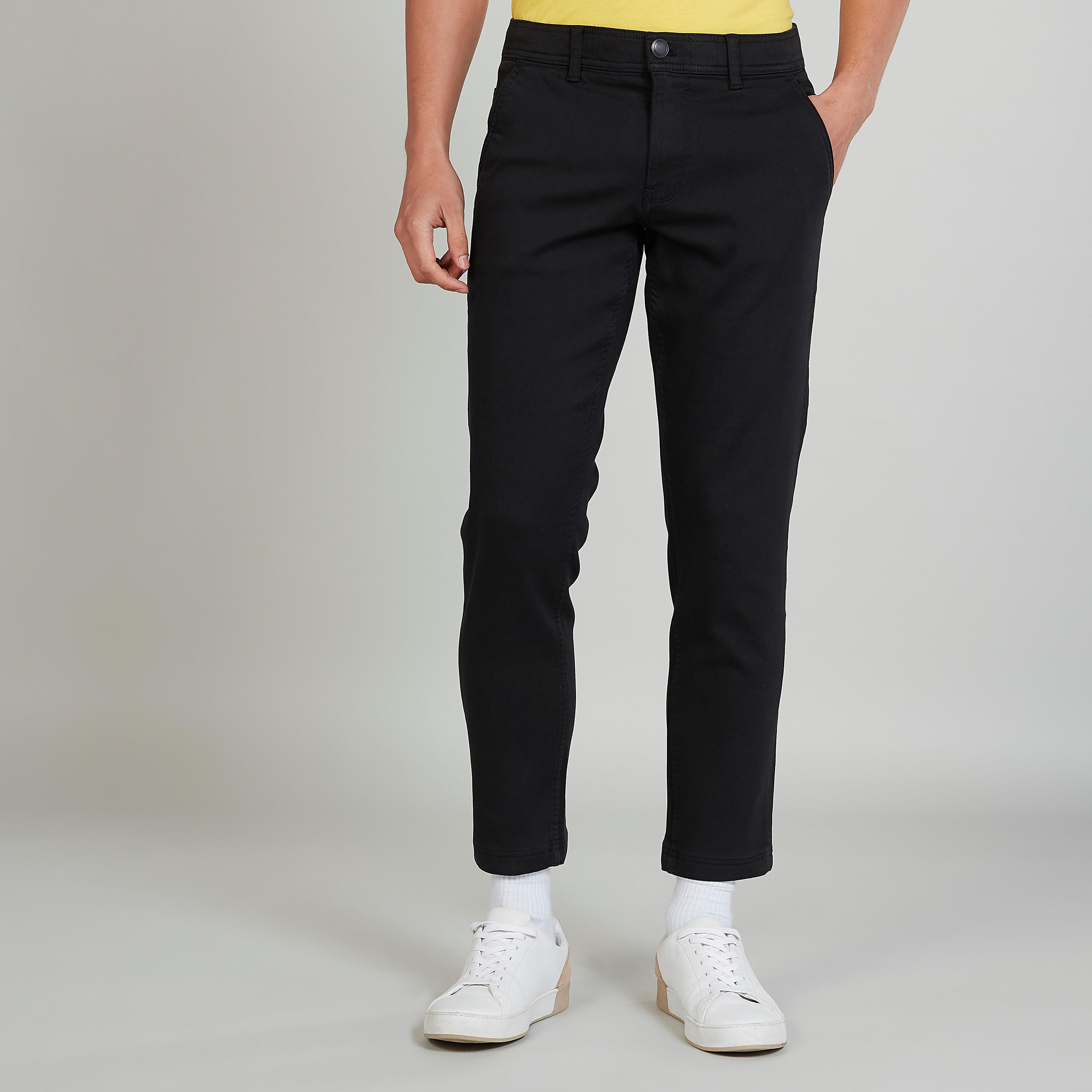 بنطلون شينو سليم سادة بخصر متوسط الارتفاع وجيوب وعراوي-men-clothing-bottoms-trousersandchinos-trousers-image-11