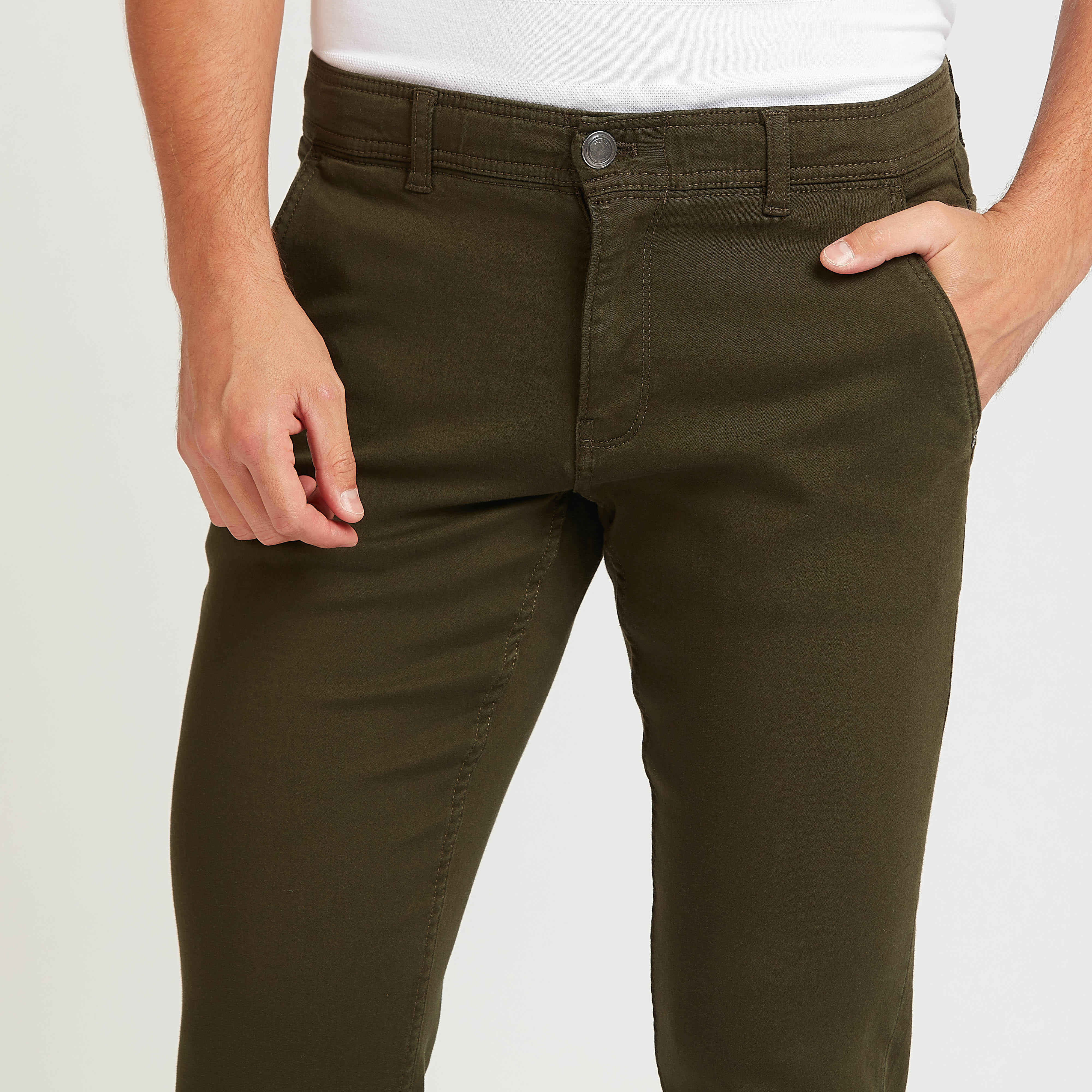 بنطلون شينو سليم سادة بخصر متوسط الارتفاع وجيوب وعراوي-men-clothing-bottoms-trousersandchinos-trousers-image-18
