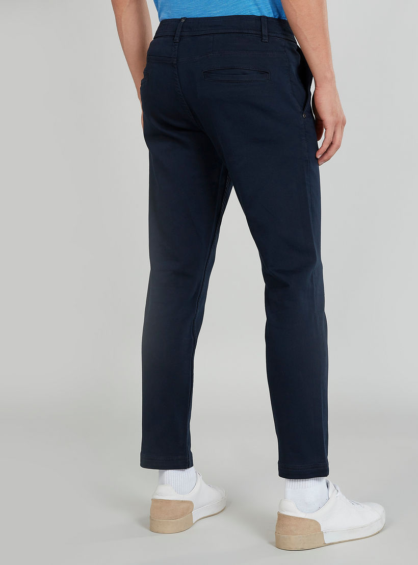 بنطلون شينو سليم سادة بخصر متوسط الارتفاع وجيوب وعراوي-men-clothing-bottoms-trousersandchinos-trousers-image-2
