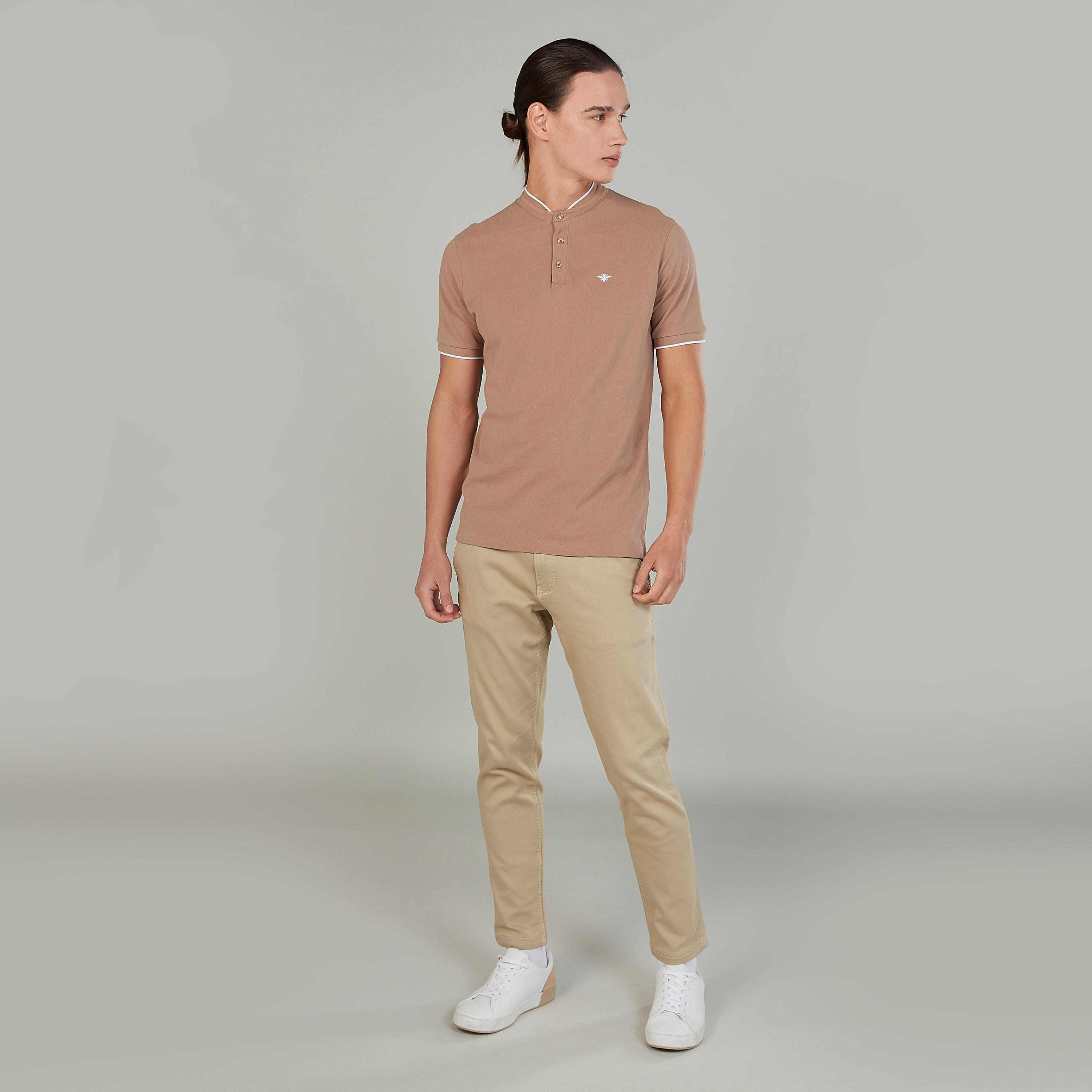 بنطلون شينو سليم سادة بخصر متوسط الارتفاع وجيوب وعراوي-men-clothing-bottoms-trousersandchinos-trousers-image-7