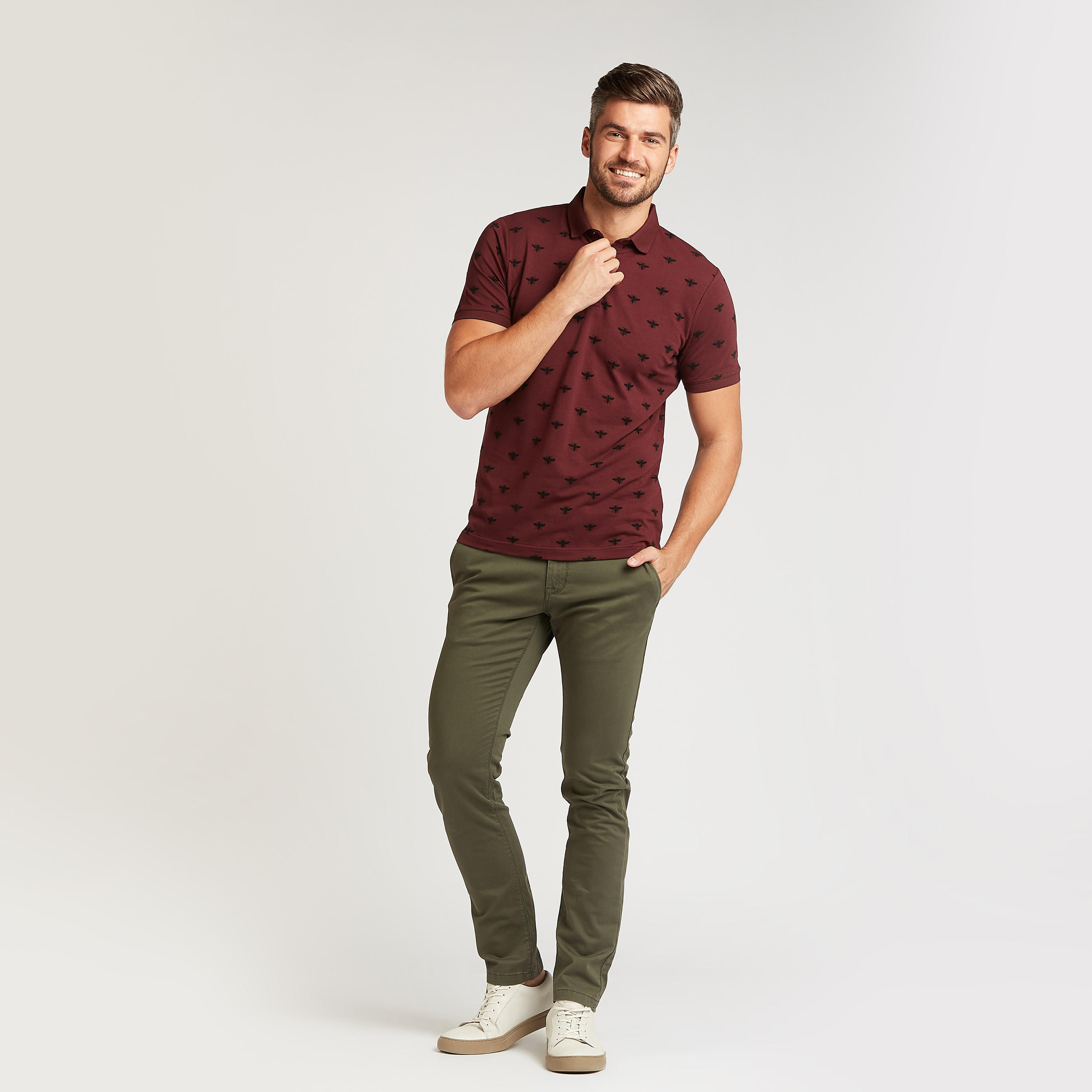 بنطلون شينو طويل سادة بقصّة سليم وخصر متوسط الارتفاع وجيوب-men-clothing-bottoms-trousersandchinos-trousers-image-14