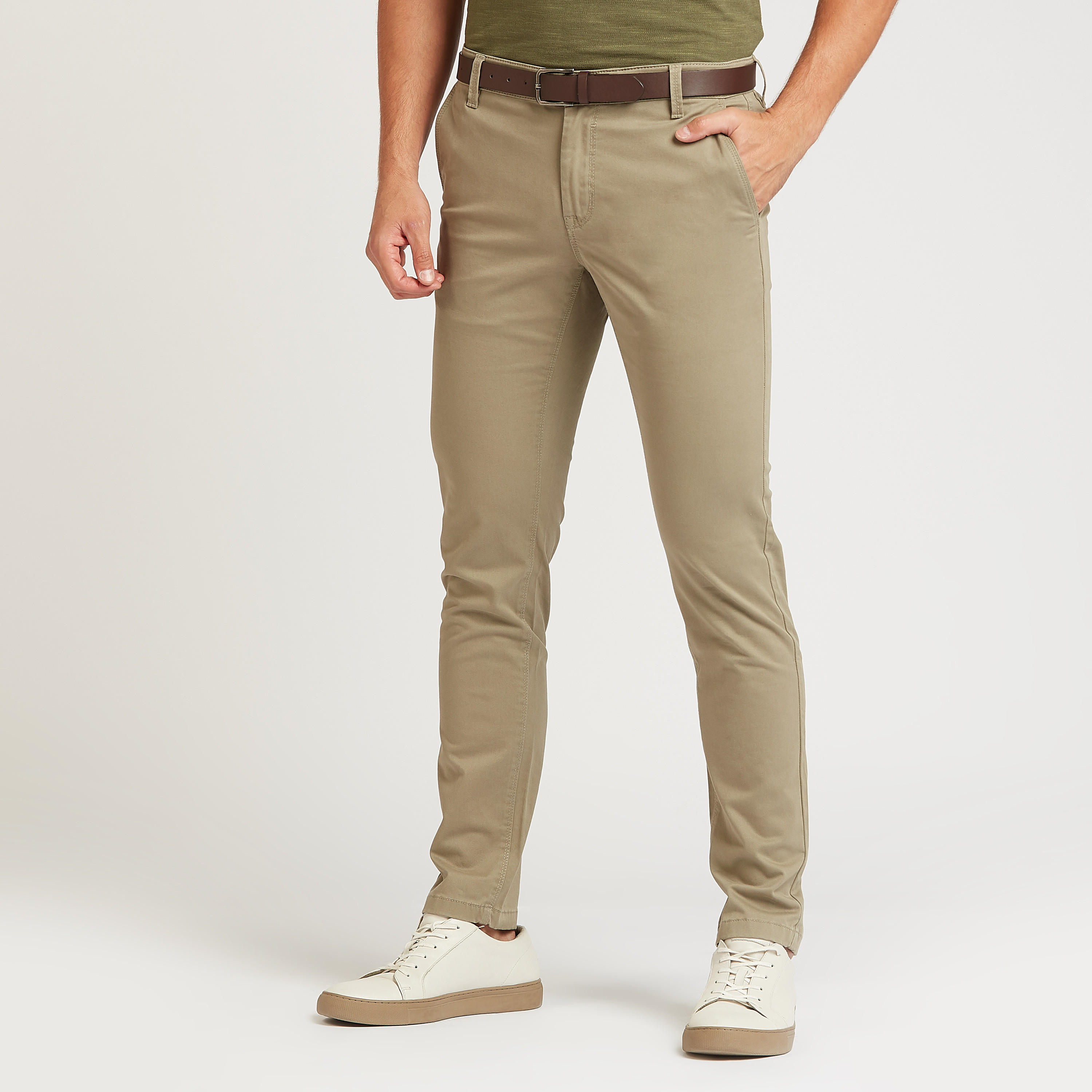 بنطلون شينو طويل سادة بقصّة سليم وخصر متوسط الارتفاع وجيوب-men-clothing-bottoms-trousersandchinos-trousers-image-25