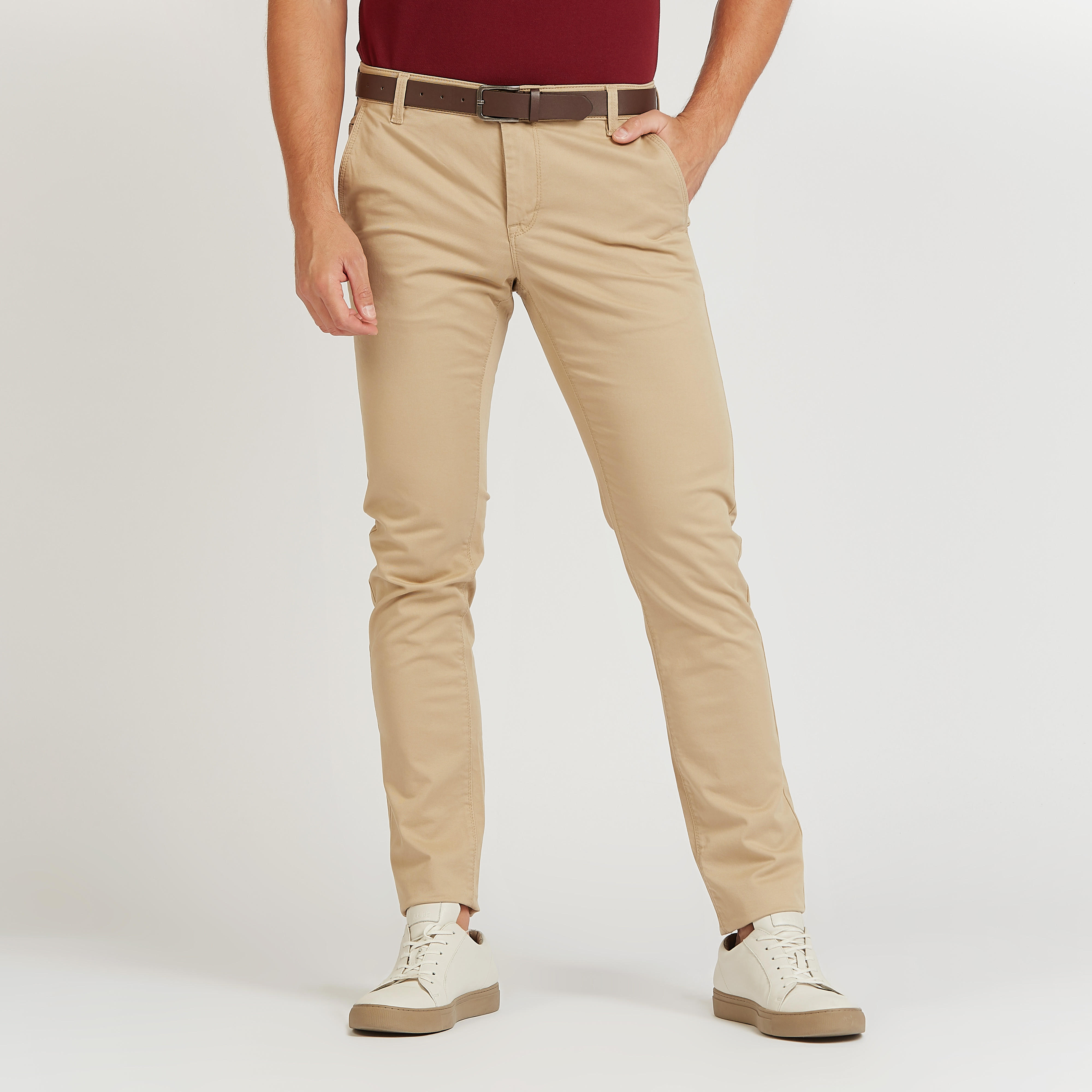 بنطلون شينو طويل سادة بقصّة سليم وخصر متوسط الارتفاع وجيوب-men-clothing-bottoms-trousersandchinos-trousers-image-1