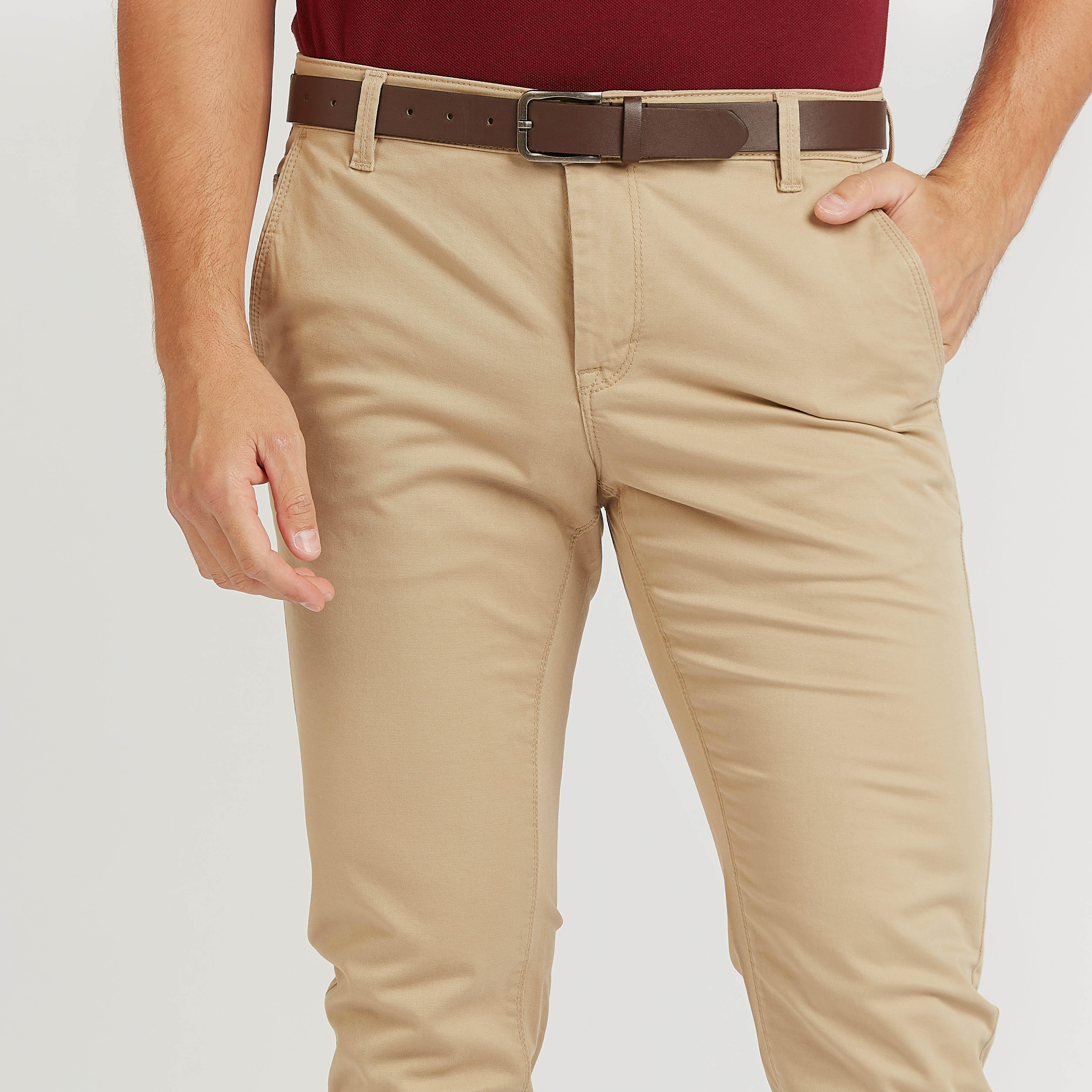 بنطلون شينو طويل سادة بقصّة سليم وخصر متوسط الارتفاع وجيوب-men-clothing-bottoms-trousersandchinos-trousers-image-3