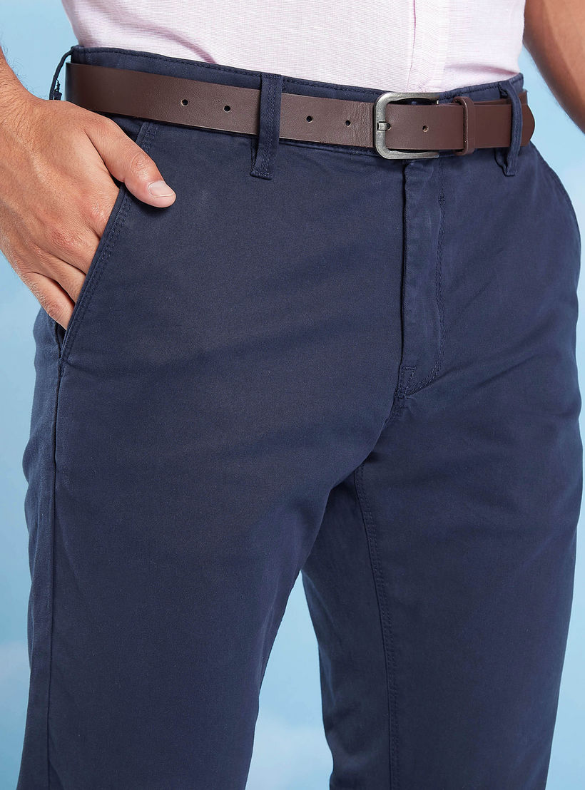 بنطلون شينو سادة بتفاصيل جيوب وعراوي حزام-men-clothing-bottoms-trousersandchinos-trousers-image-2