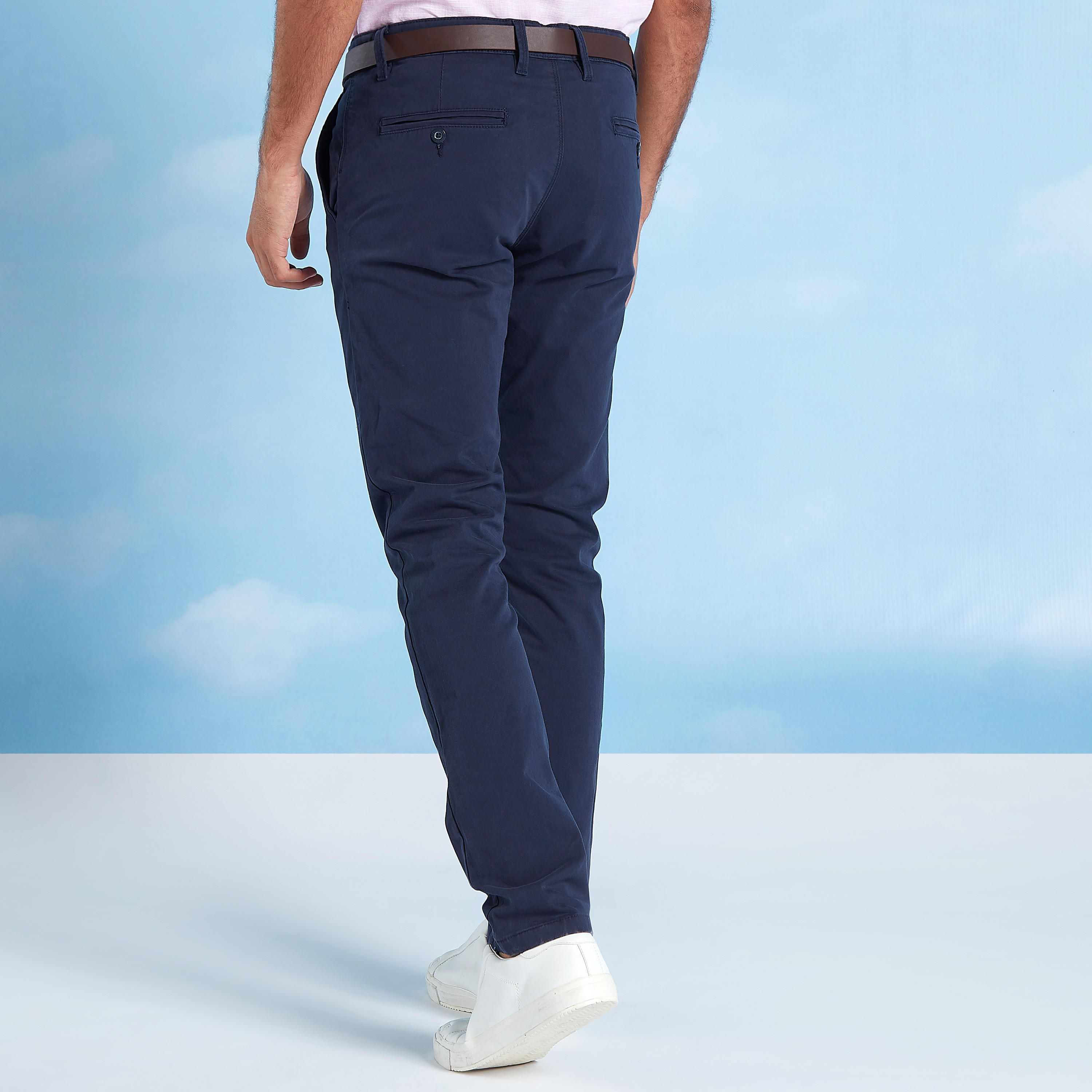 بنطلون شينو سادة بتفاصيل جيوب وعراوي حزام-men-clothing-bottoms-trousersandchinos-trousers-image-4