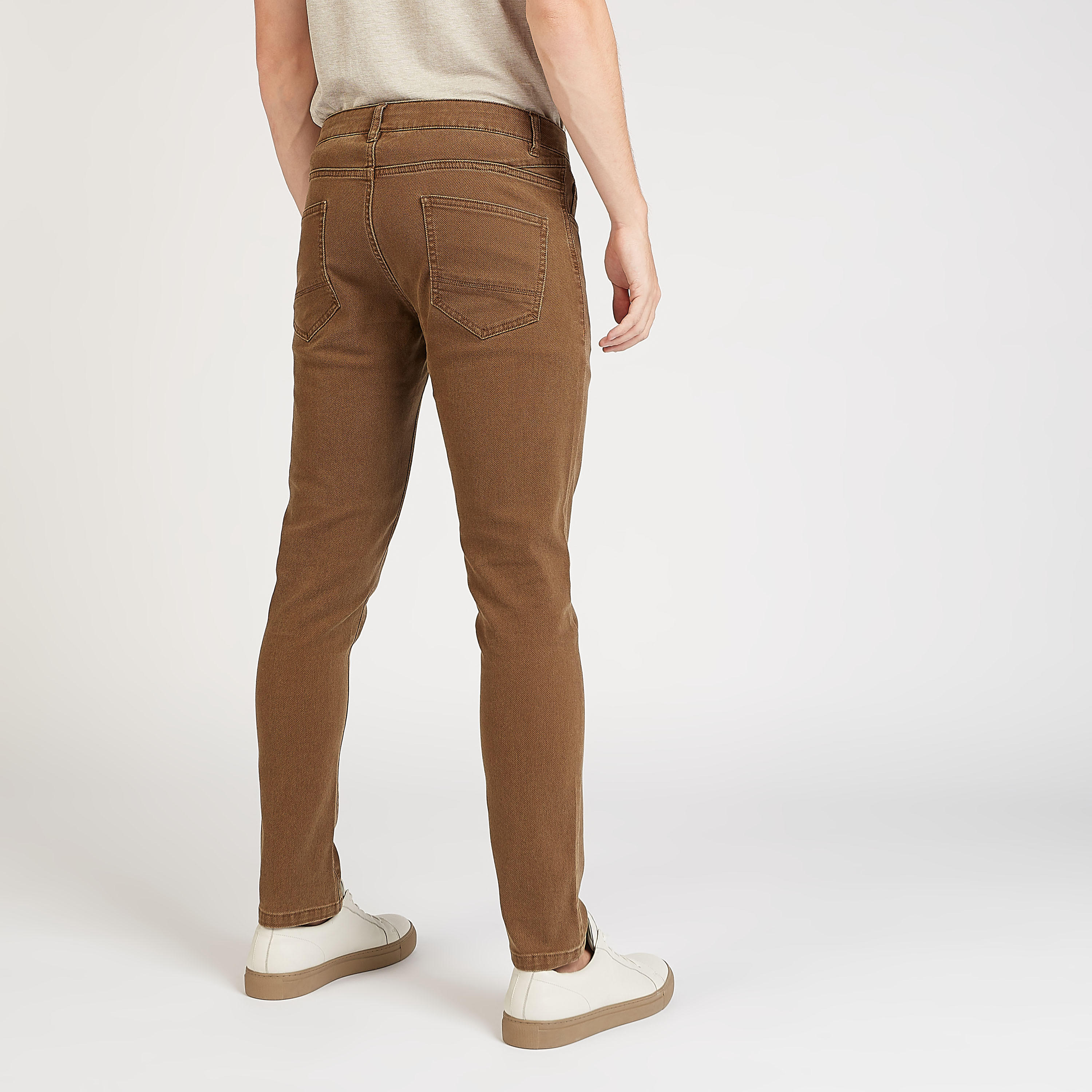 بنطلون مستدام بارز الملمس بقصة عادية-men-clothing-bottoms-trousersandchinos-trousers-image-2