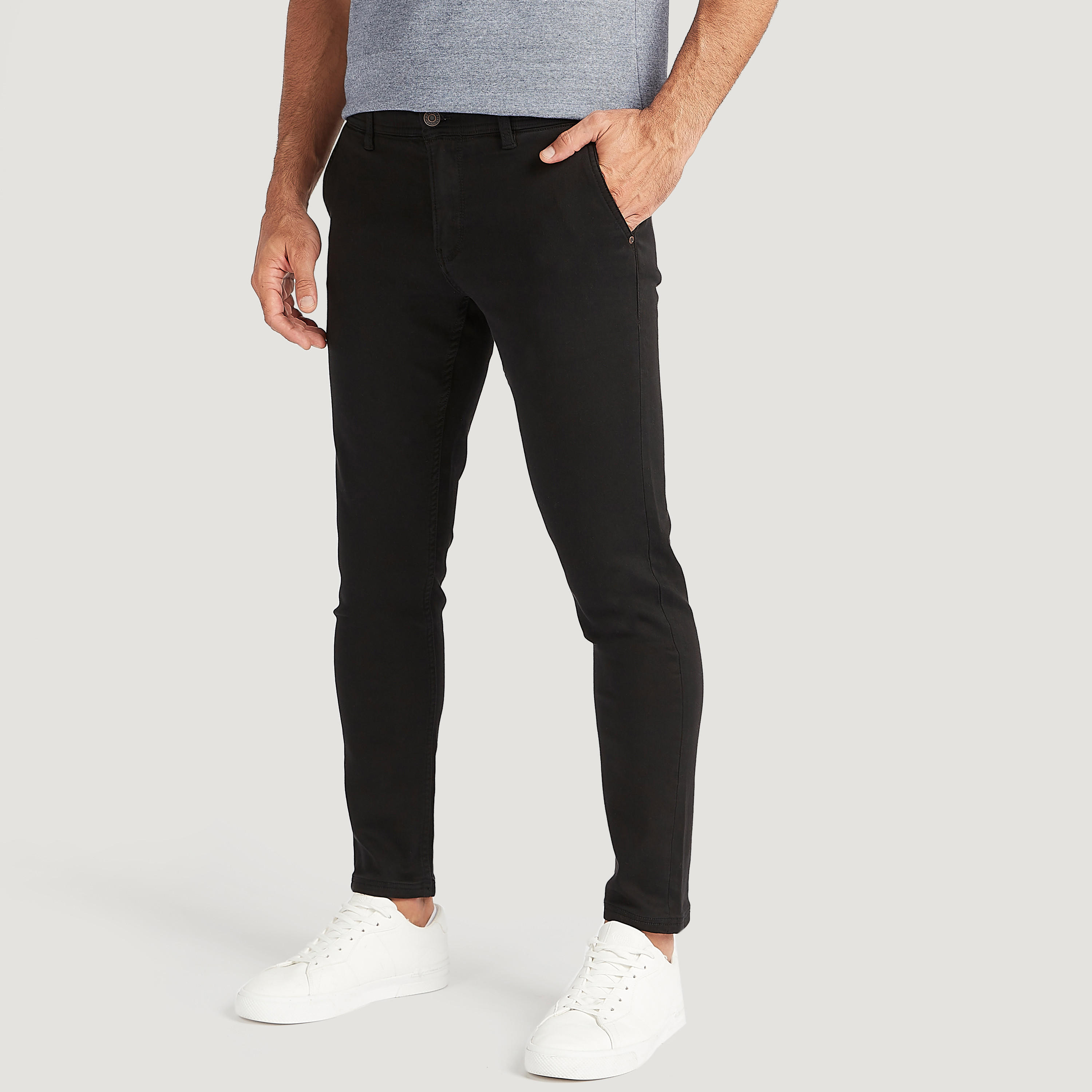 بنطلون شينو سادة بزر إغلاق وجيوب-men-clothing-bottoms-trousersandchinos-trousers-image-4