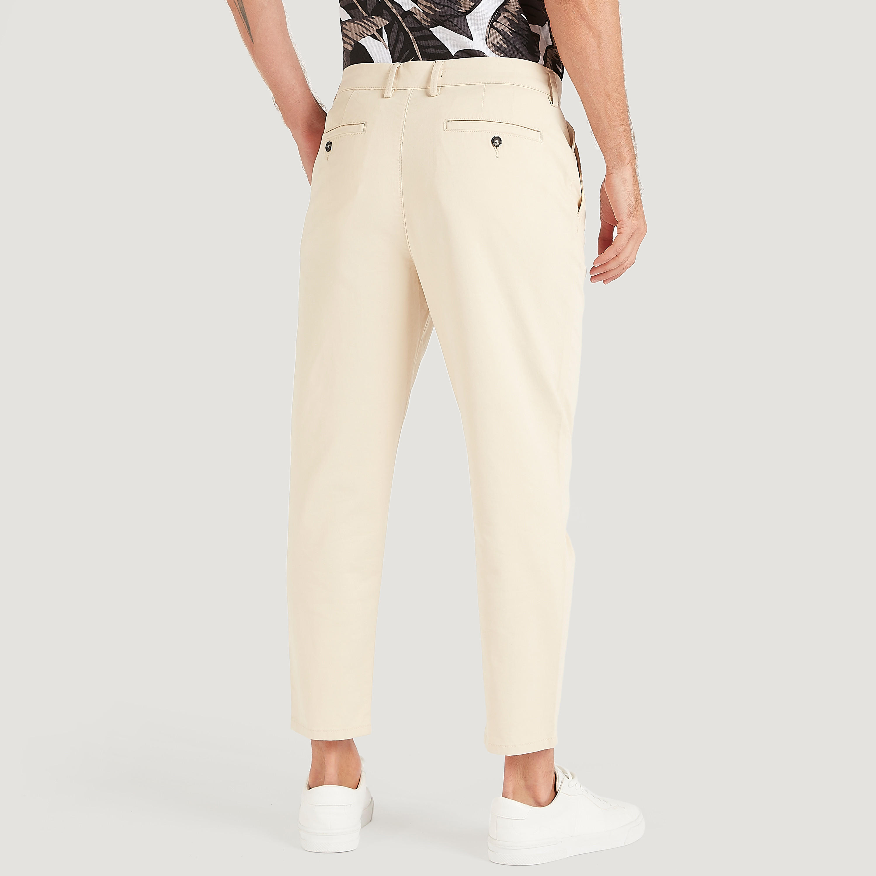 Solid Relaxed Fit Mid-Rise Chinos with Pockets and Button Closure-men-clothing-bottoms-trousersandchinos-chinos-image-4