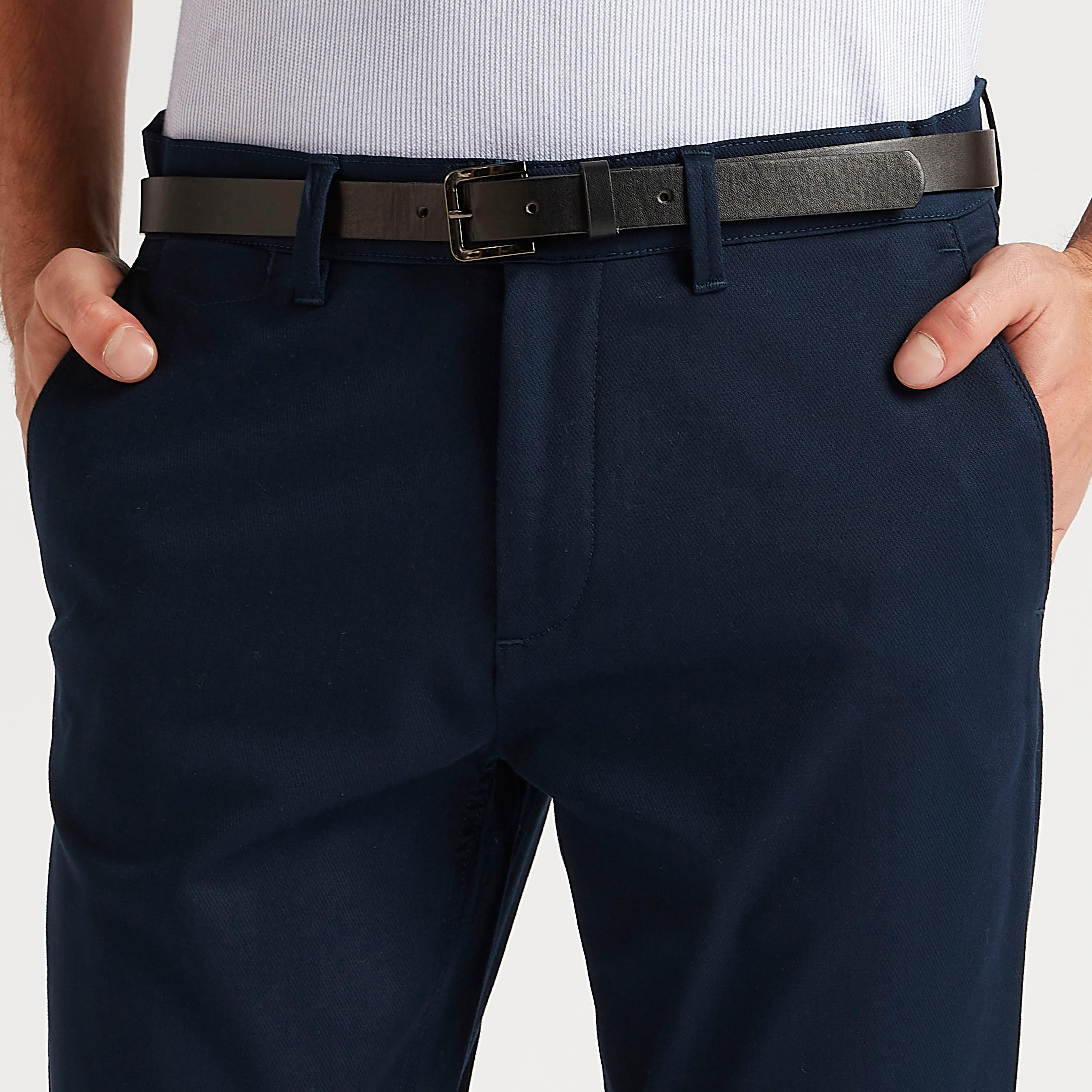 بنطلون شينو سادة بحزام وجيوب-men-clothing-bottoms-trousersandchinos-trousers-image-2