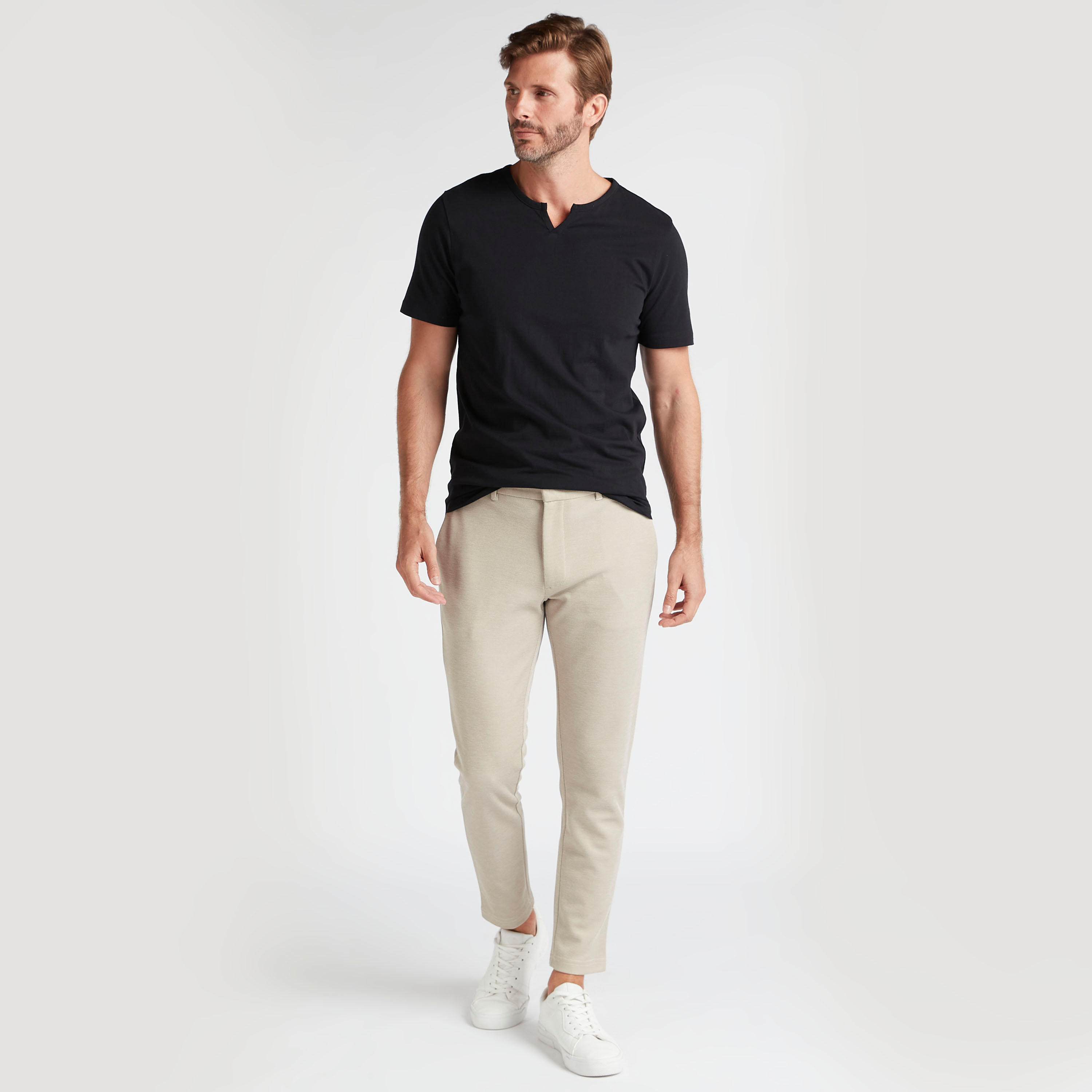بنطلون شينو سليم فيت بارز الملمس بخصر متوسّط الارتفاع وجيوب-men-clothing-bottoms-trousersandchinos-trousers-image-2