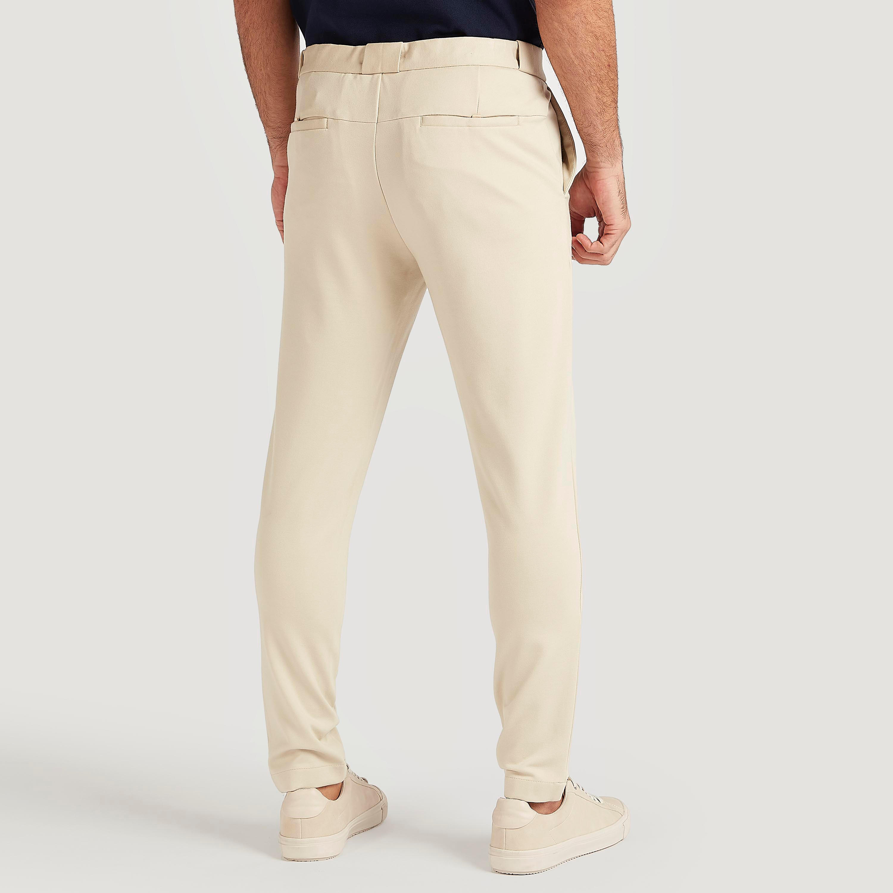 بنطلون شينو سادة بقصّة سليم وخصر متوسّط الارتفاع وجيوب وزر إغلاق-men-clothing-bottoms-trousersandchinos-trousers-image-4