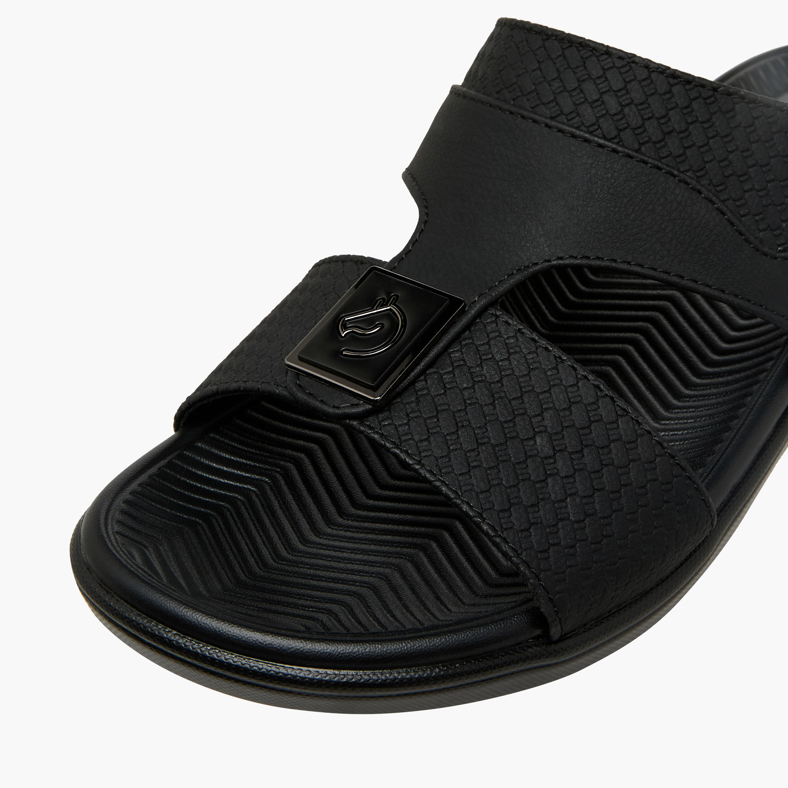 LBL by Shoexpress Men Textured Arabic Sandals-men-shoes-sandals-image-4