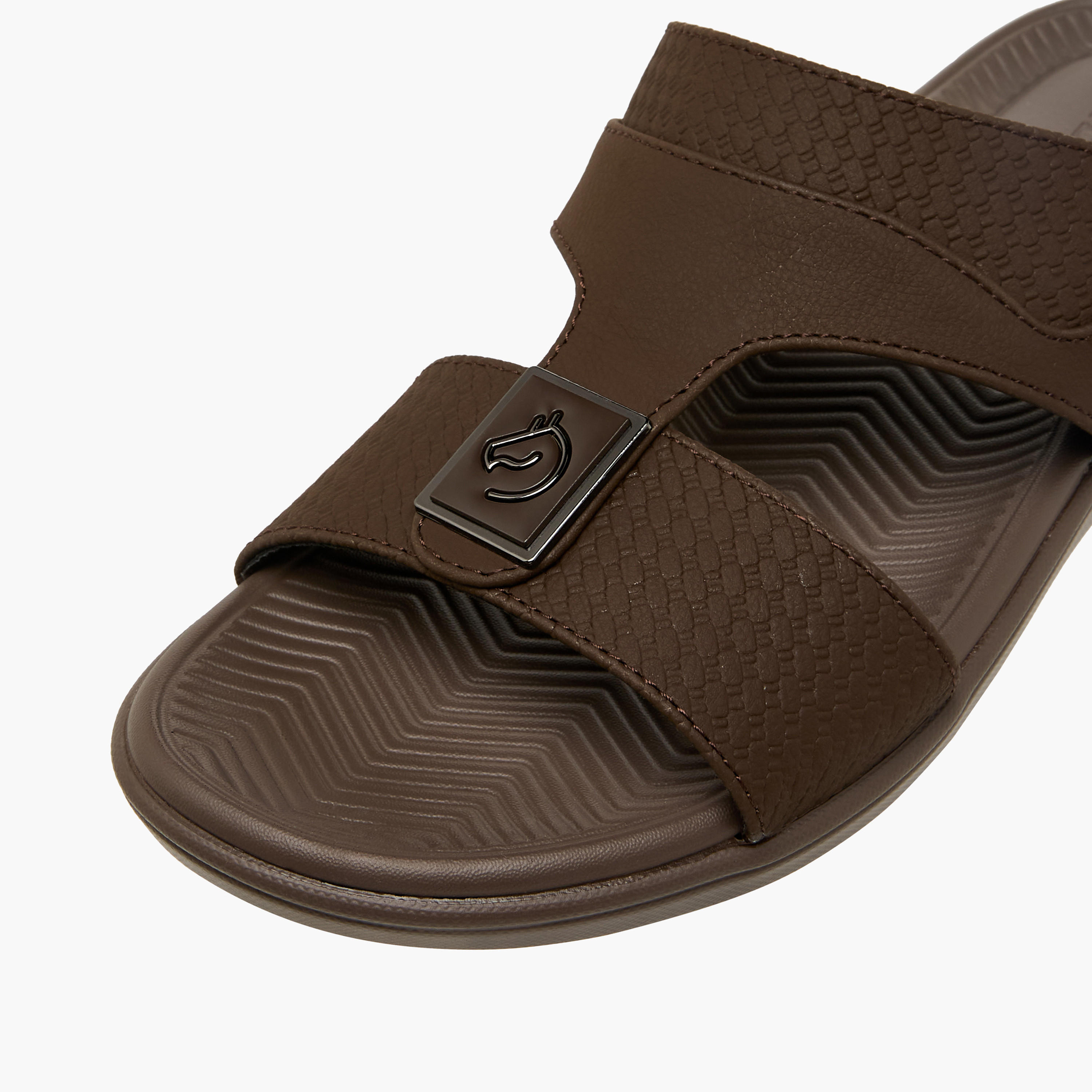 LBL by Shoexpress Men Textured Arabic Sandals-men-shoes-sandals-image-4