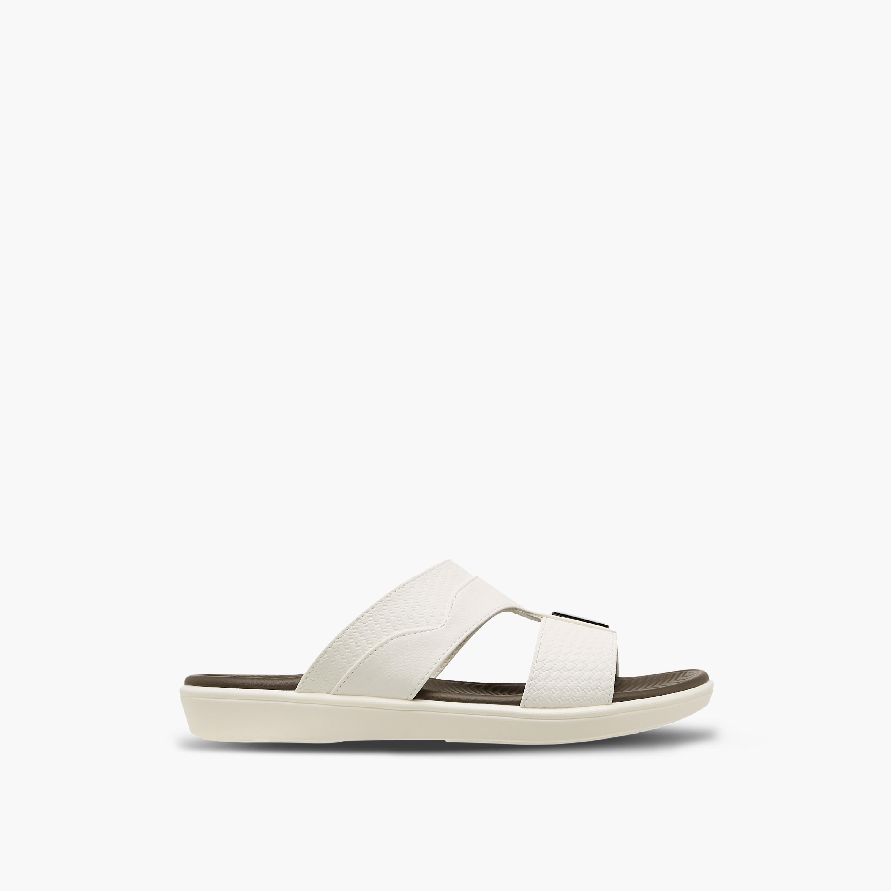 LBL by Shoexpress Men Textured Arabic Sandals-men-shoes-sandals-image-3