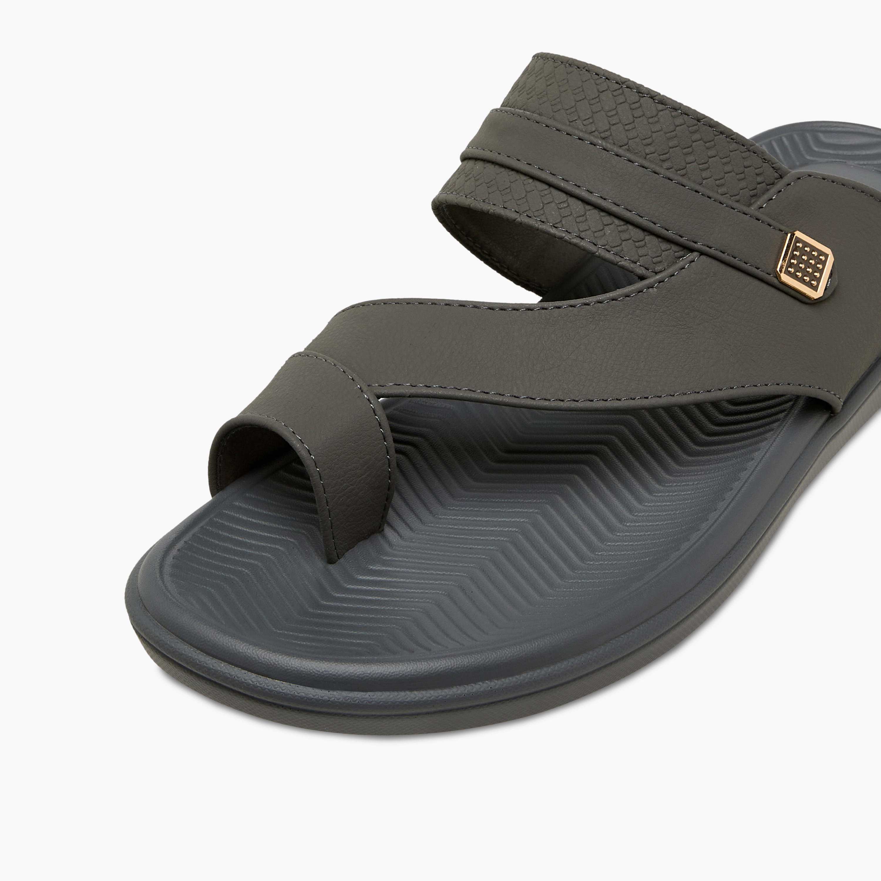 LBL by Shoexpress Men Textured Arabic Sandals-men-shoes-sandals-image-4