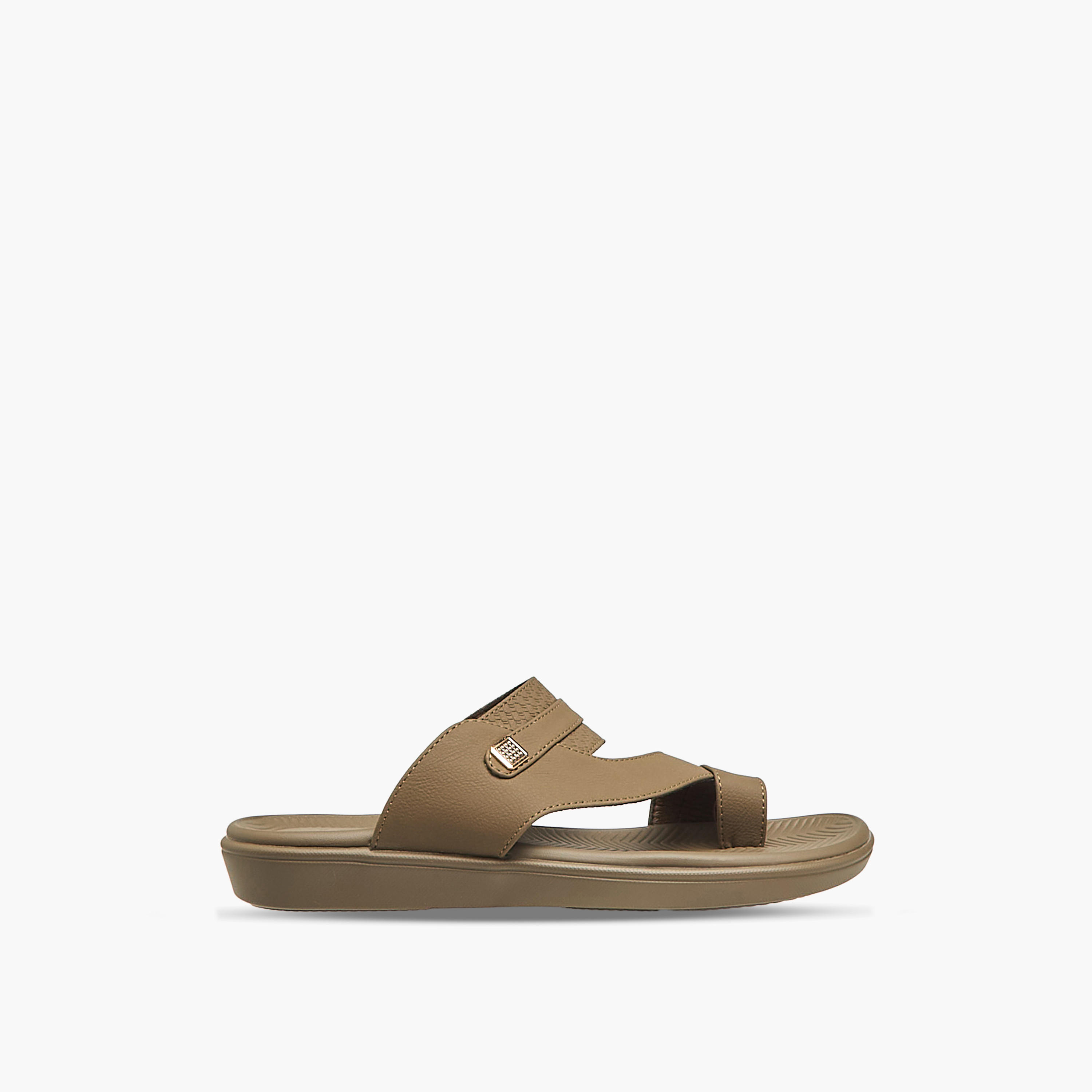 LBL by Shoexpress Men Textured Arabic Sandals-men-shoes-sandals-image-3