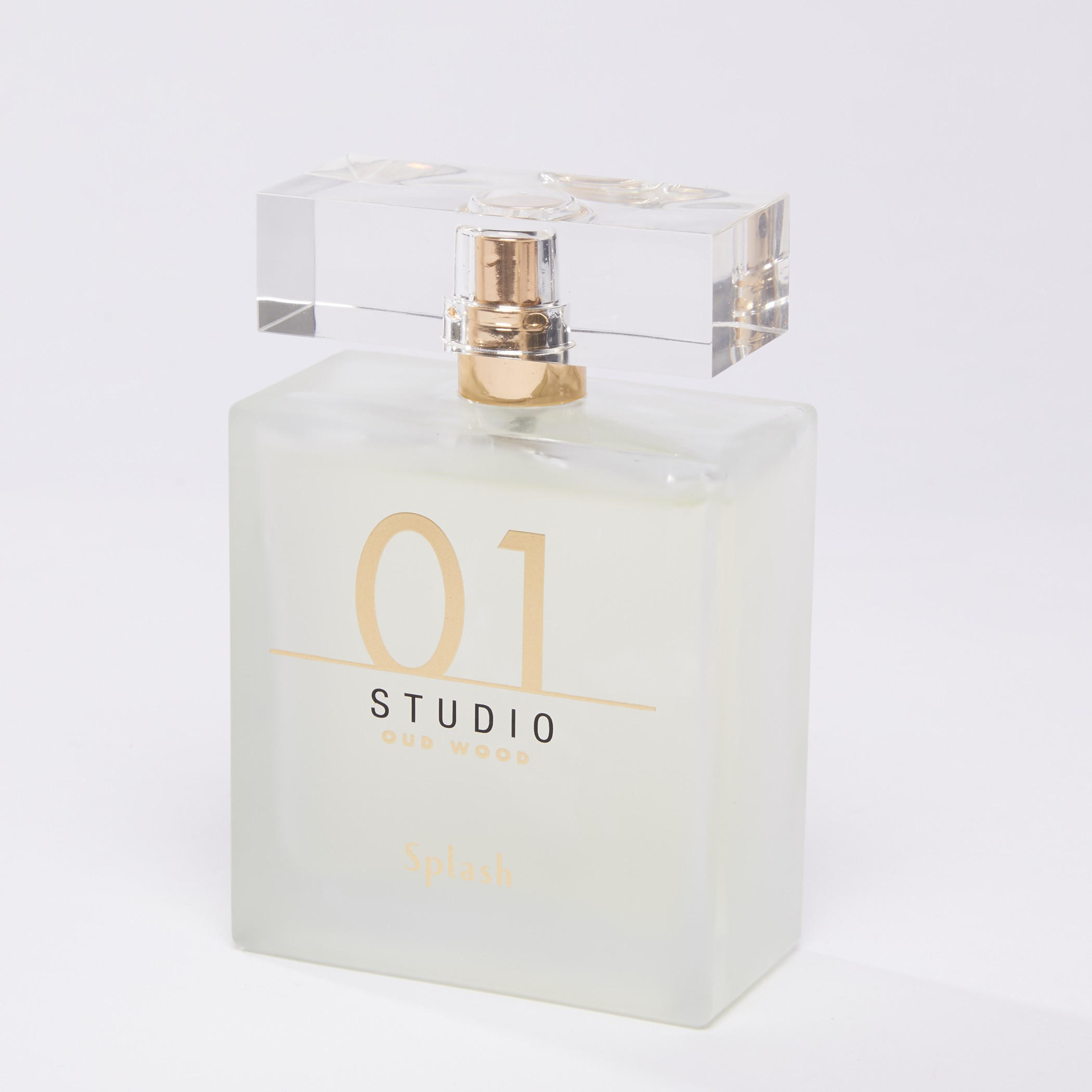 01 Studio Oud Wood Spray - 100 ml-beautyandpersonalcare-fragrance-men-image-2