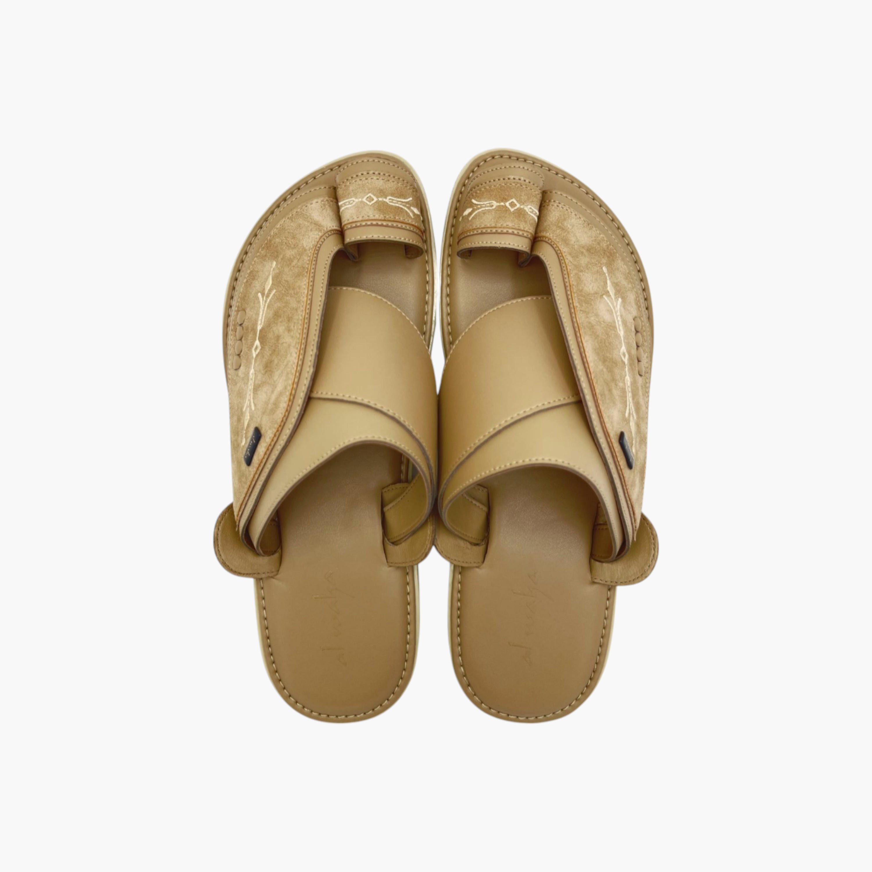 صندل مطرّز سهل الارتداء بحلقة إصبع من الواحة-men-shoes-sandals-image-1