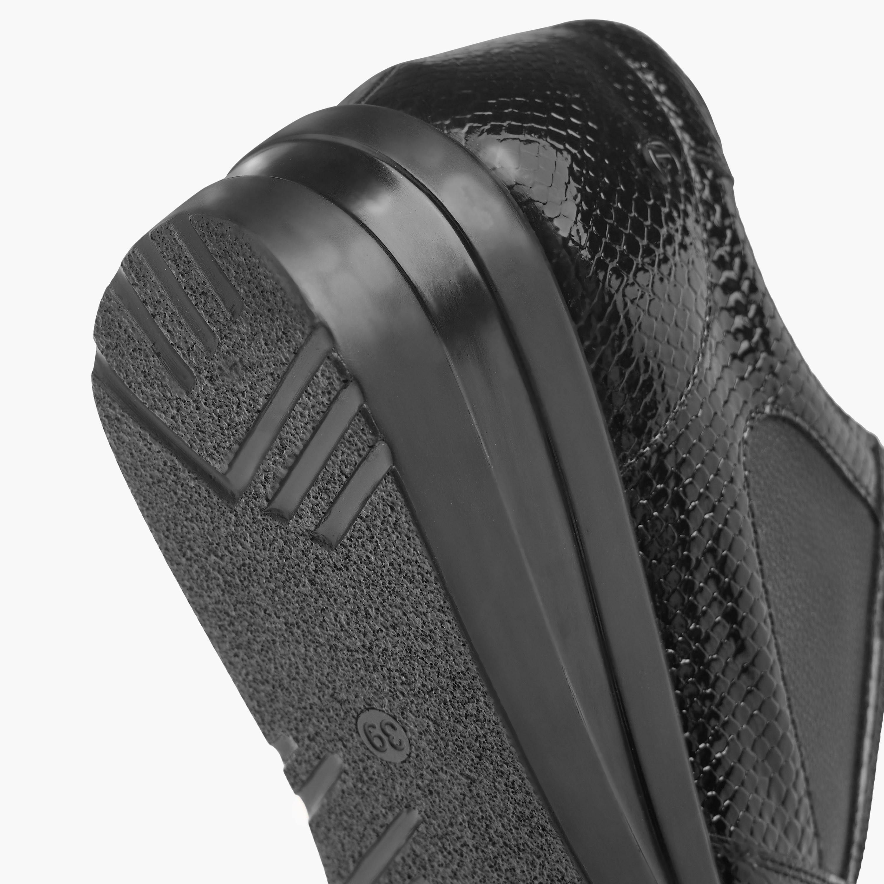 Le Confort Panelled Wedge Heeled Comfort Sneakers with Lace-Up Closure-women-shoes-sneakers-image-5