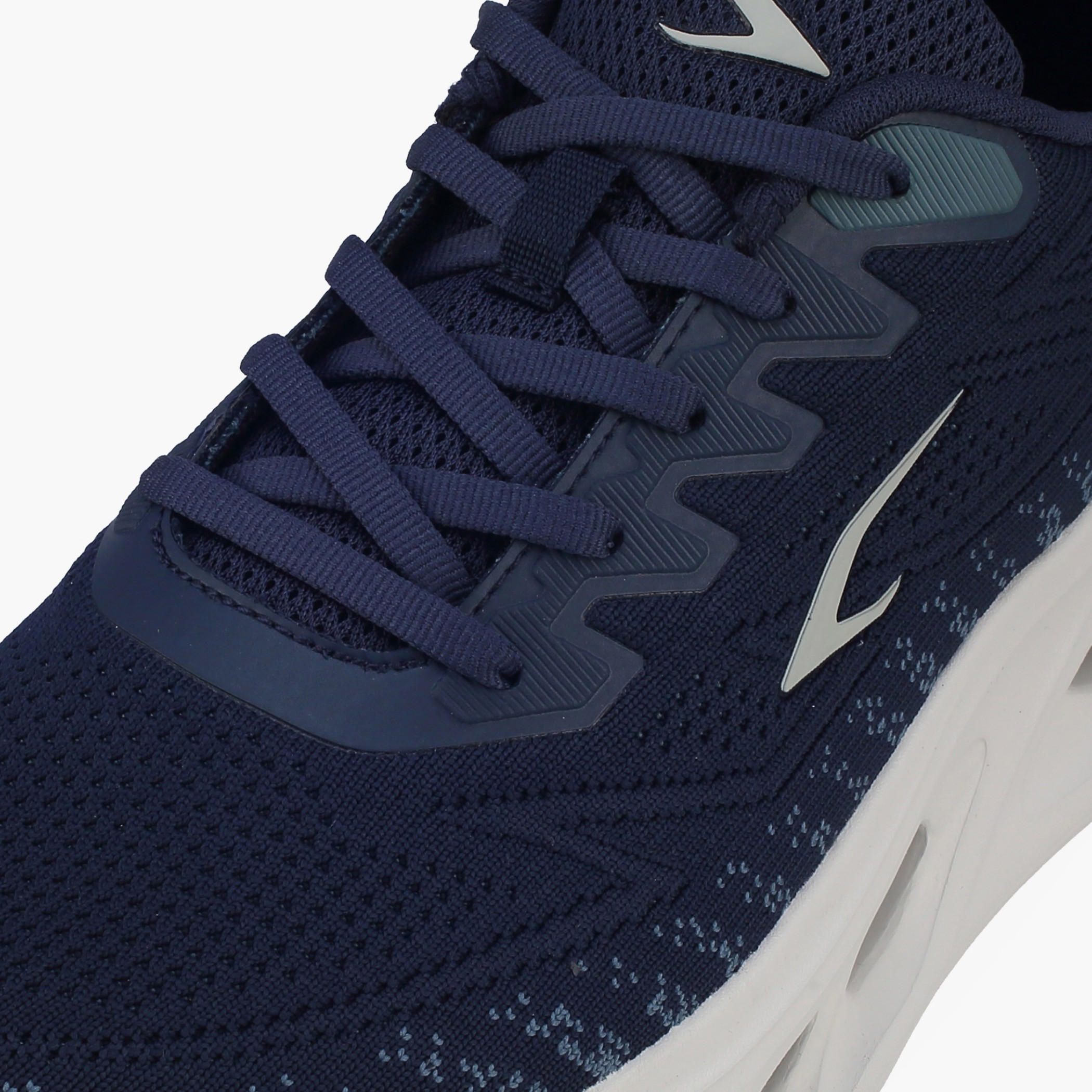 حذاء رياضي برباط إغلاق للرجال من داش-sports-men-shoes-image-4